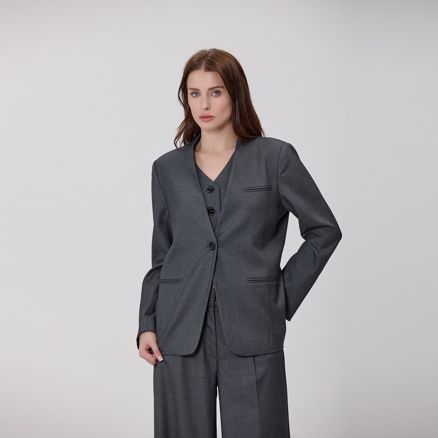 Veste tailleur à coupe droite sans col