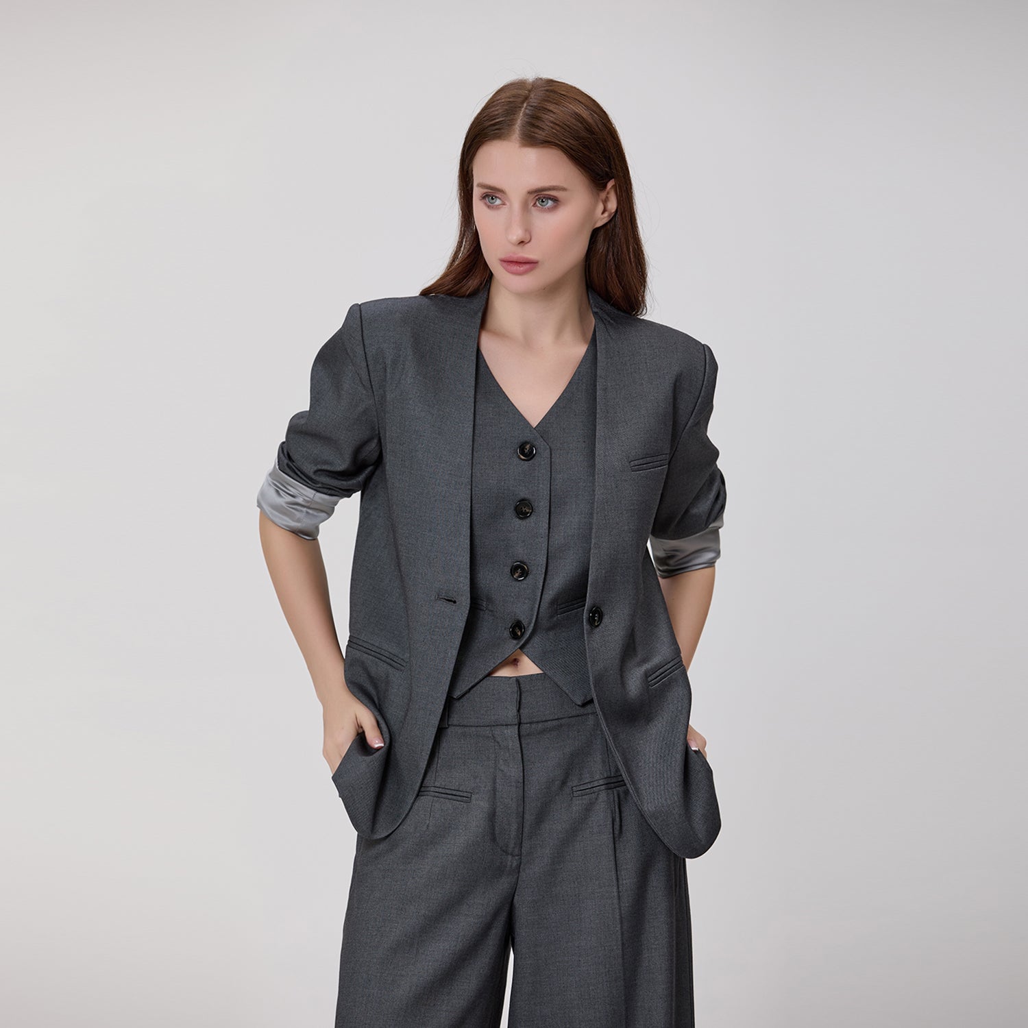 Veste tailleur à coupe droite sans col