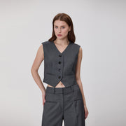 Gilet tailleur court sans manches à boutons