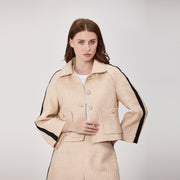 Veste courte en tweed à col chemise et manches contrastées