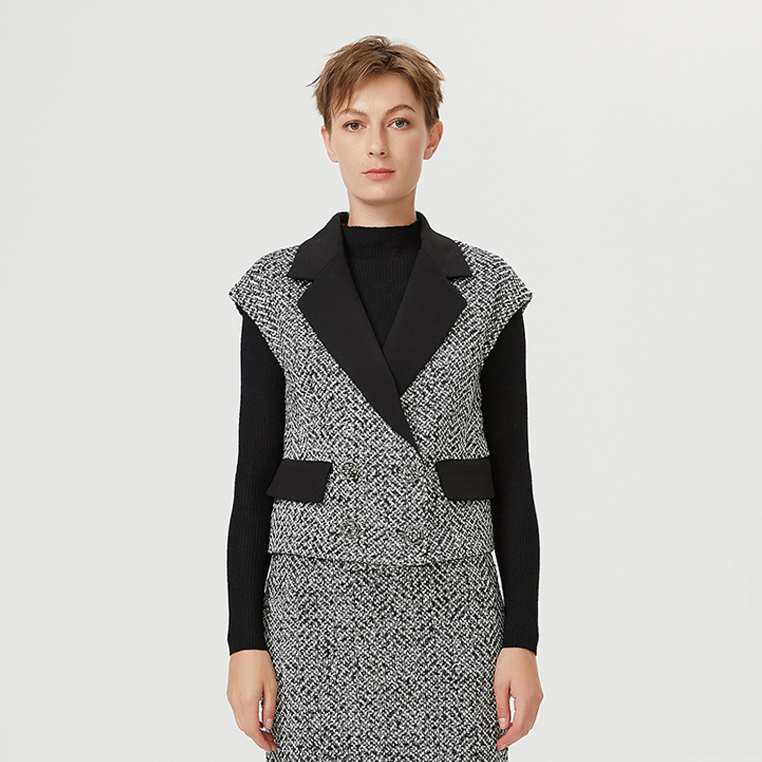 Gilet tweed à col contrasté