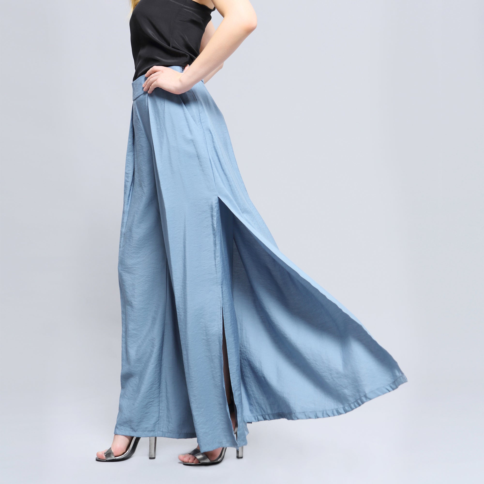 Pantalon large avec panneau de jupe arrière