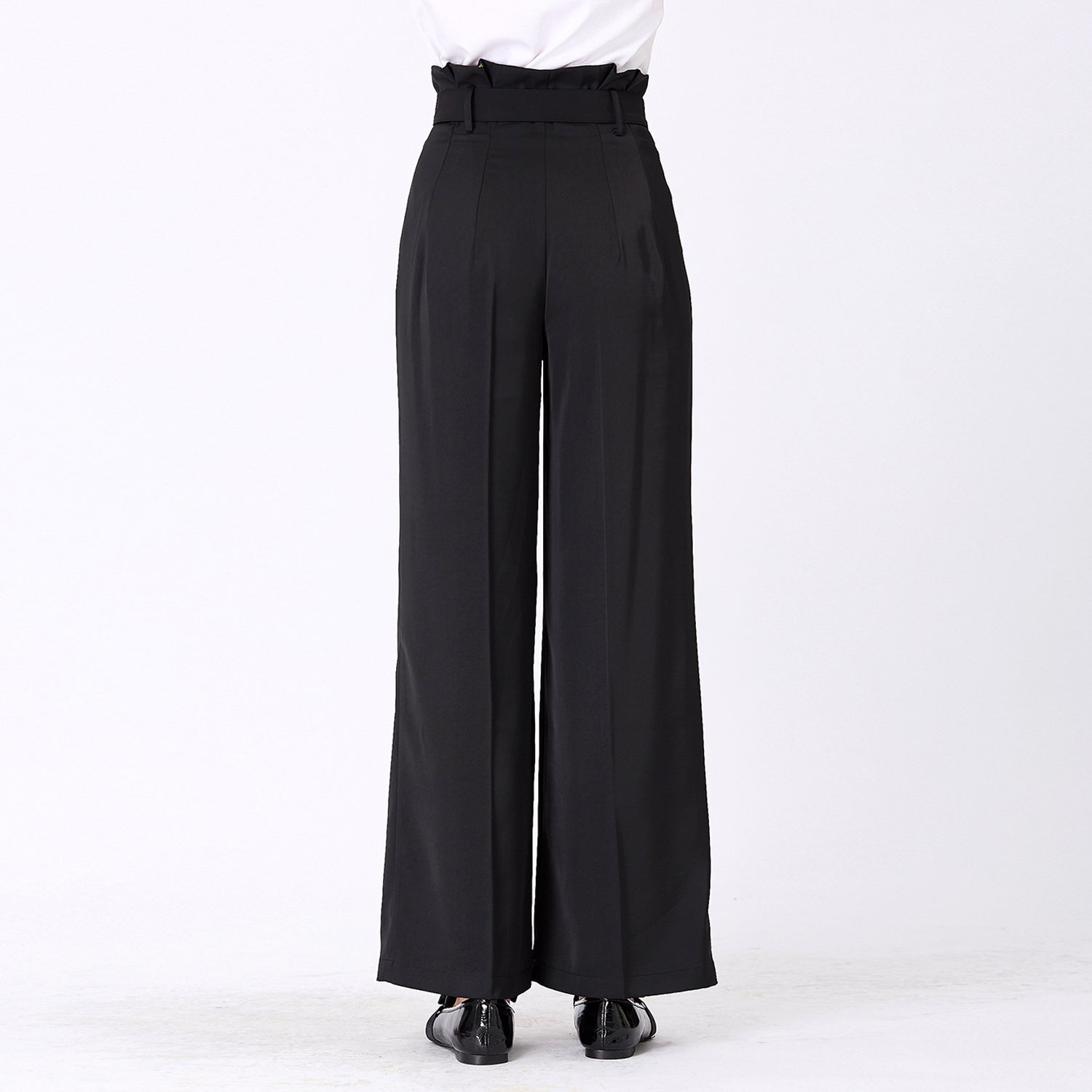 Pantalon droit à plis