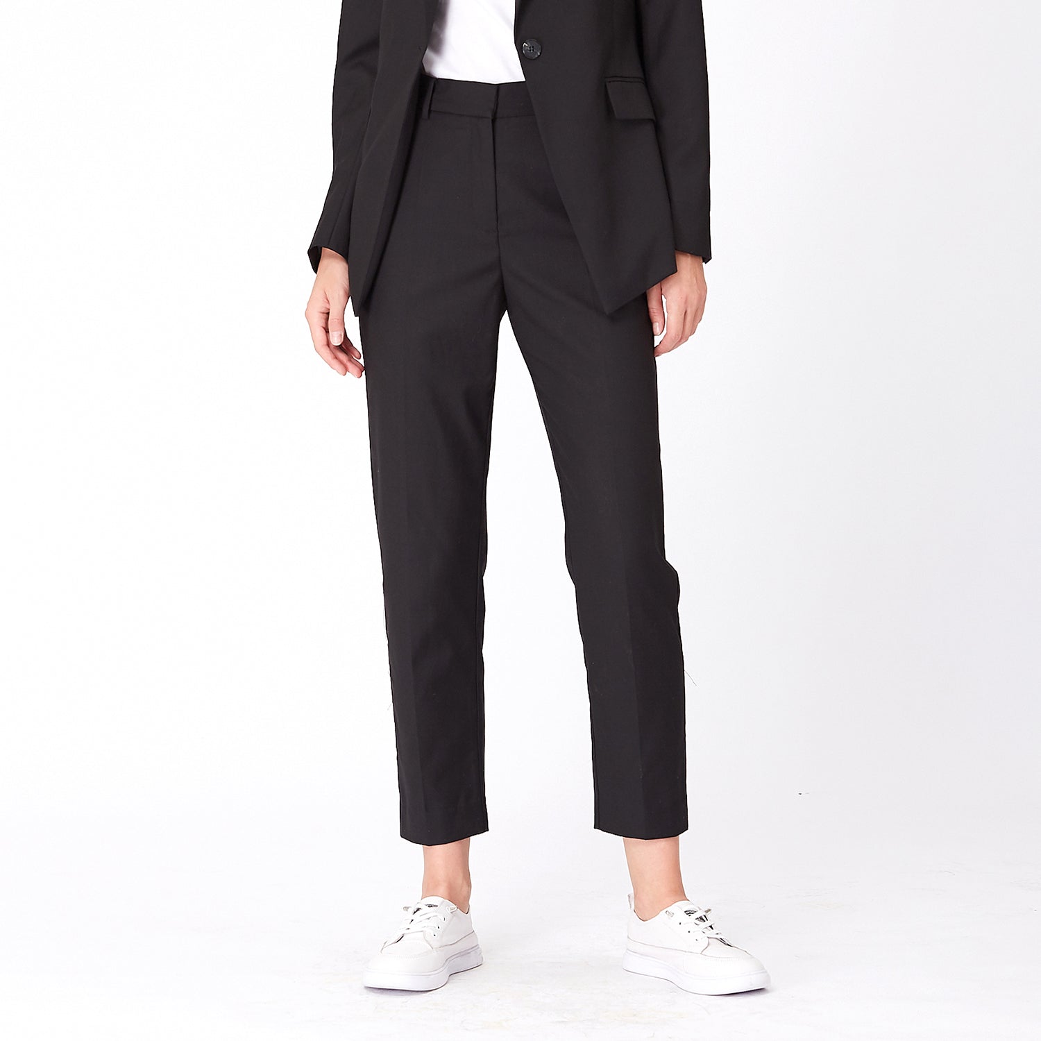 Pantalon tailleur coupe ajustée