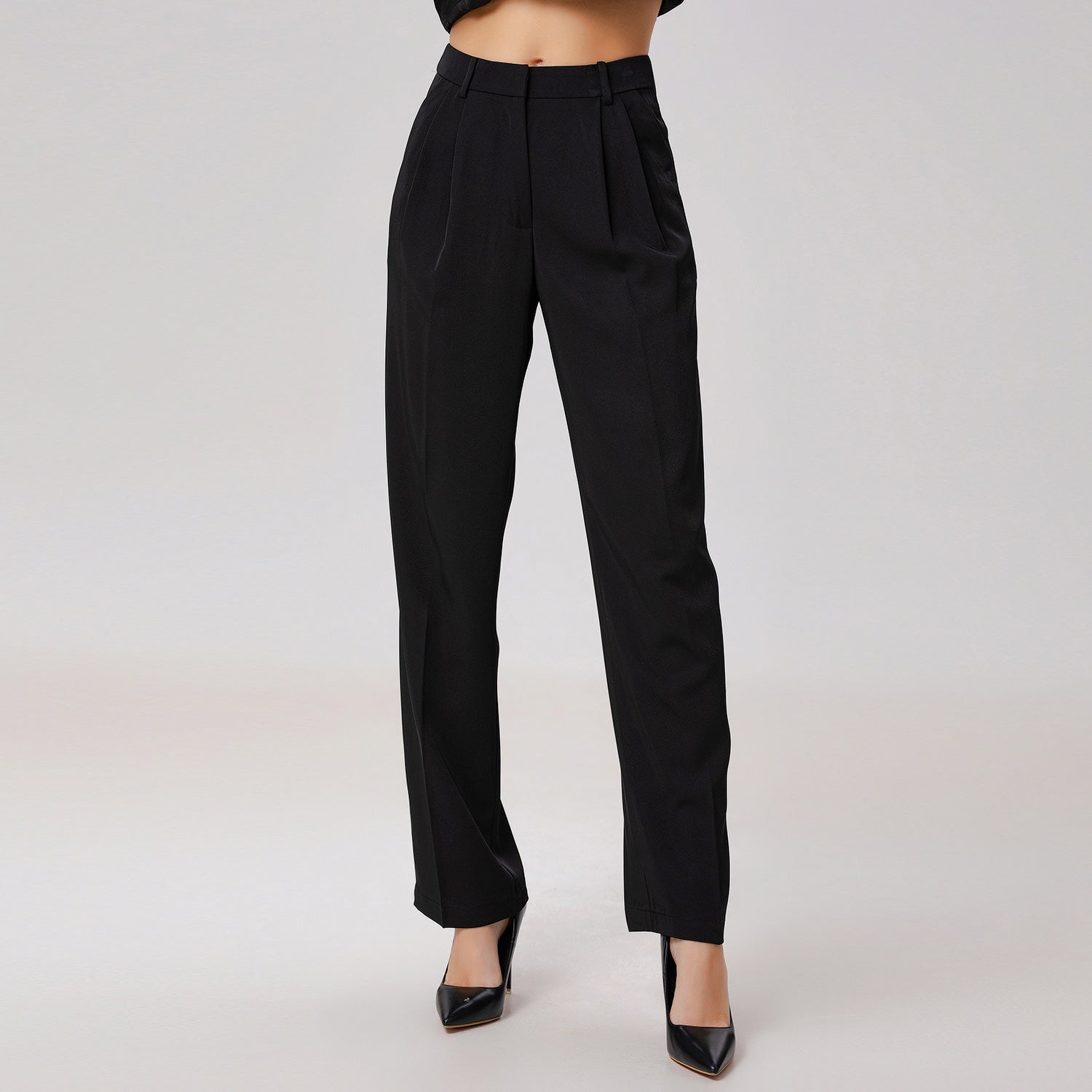Pantalon droit de tailleur à plis