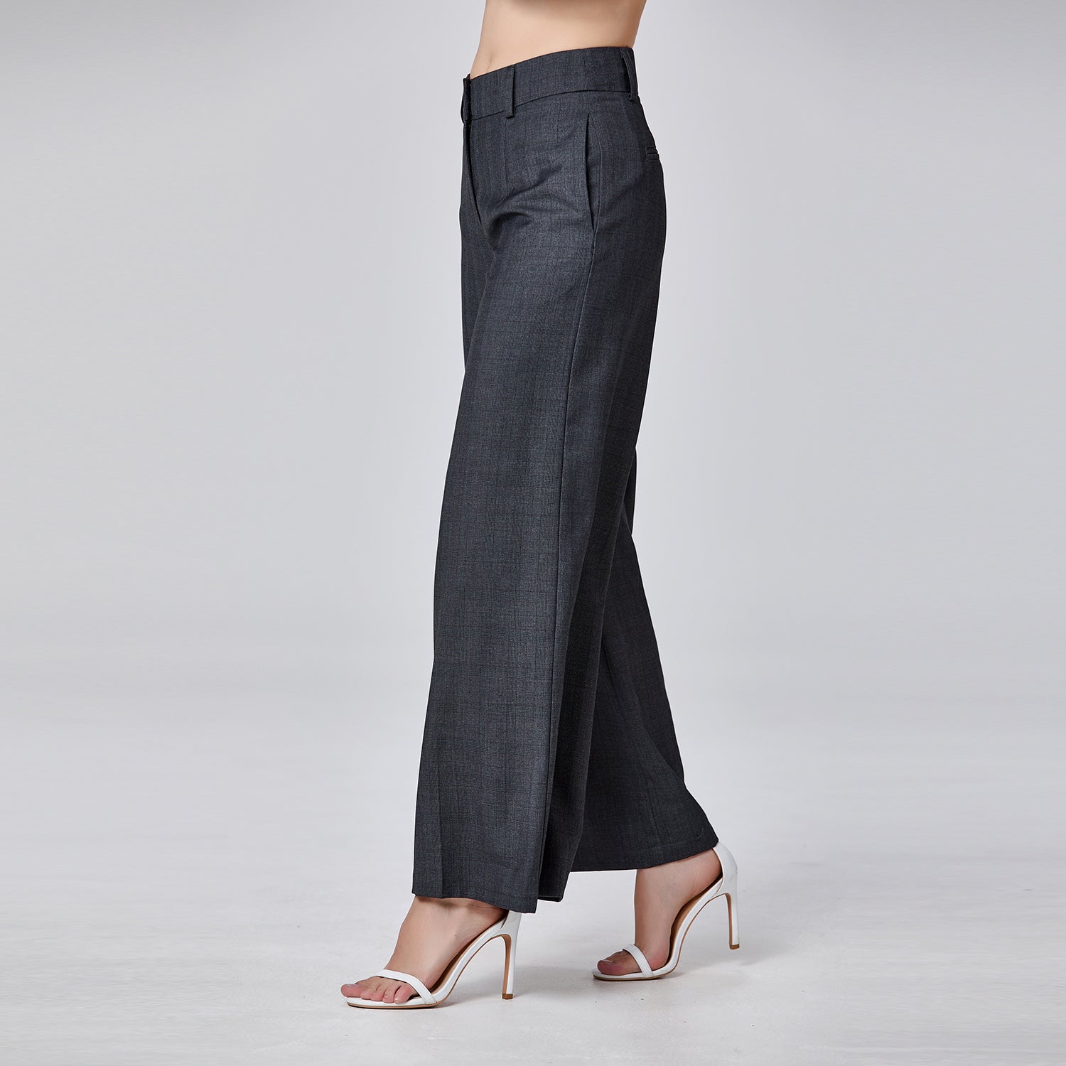 Pantalon tailleur large coupe droite