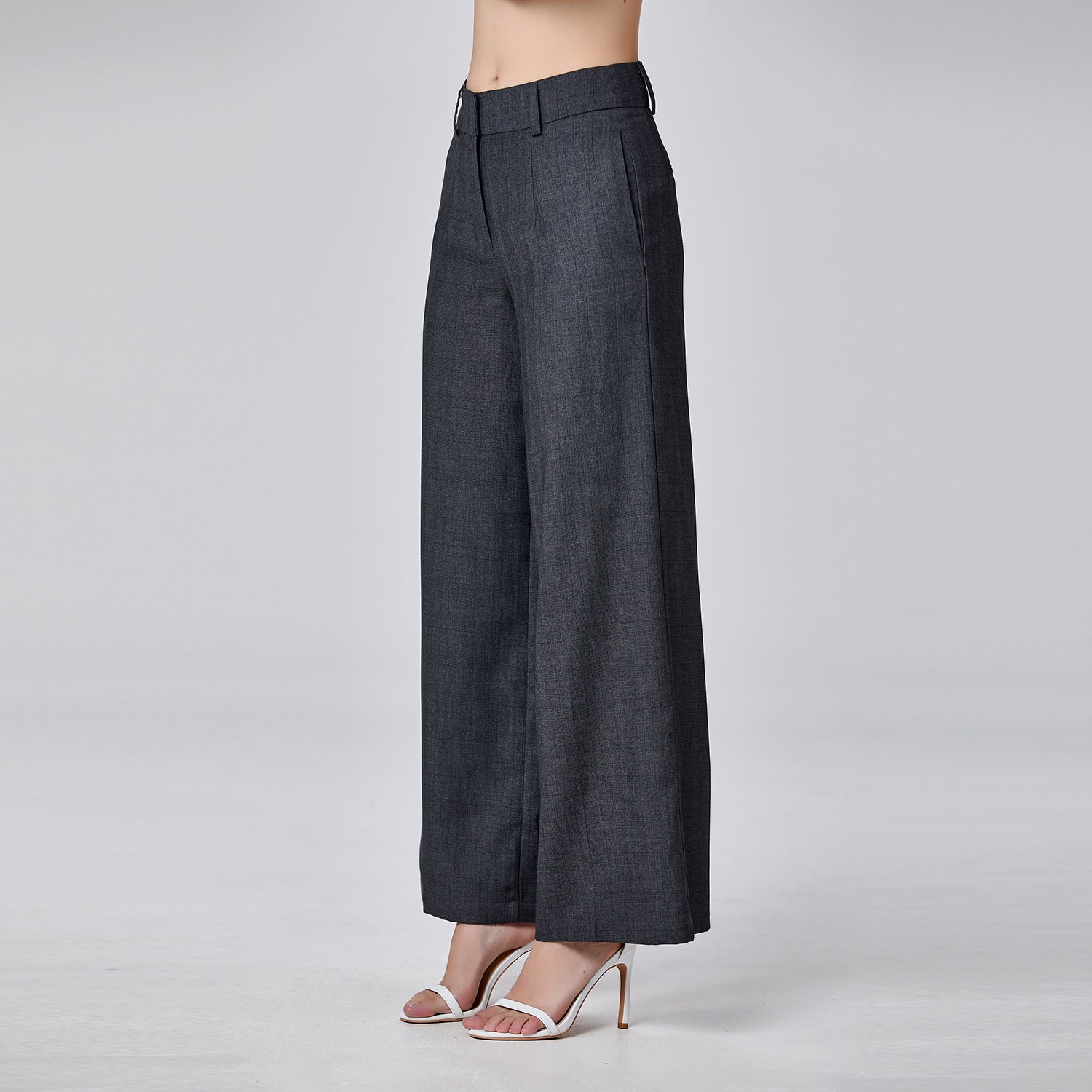 Pantalon tailleur large coupe droite