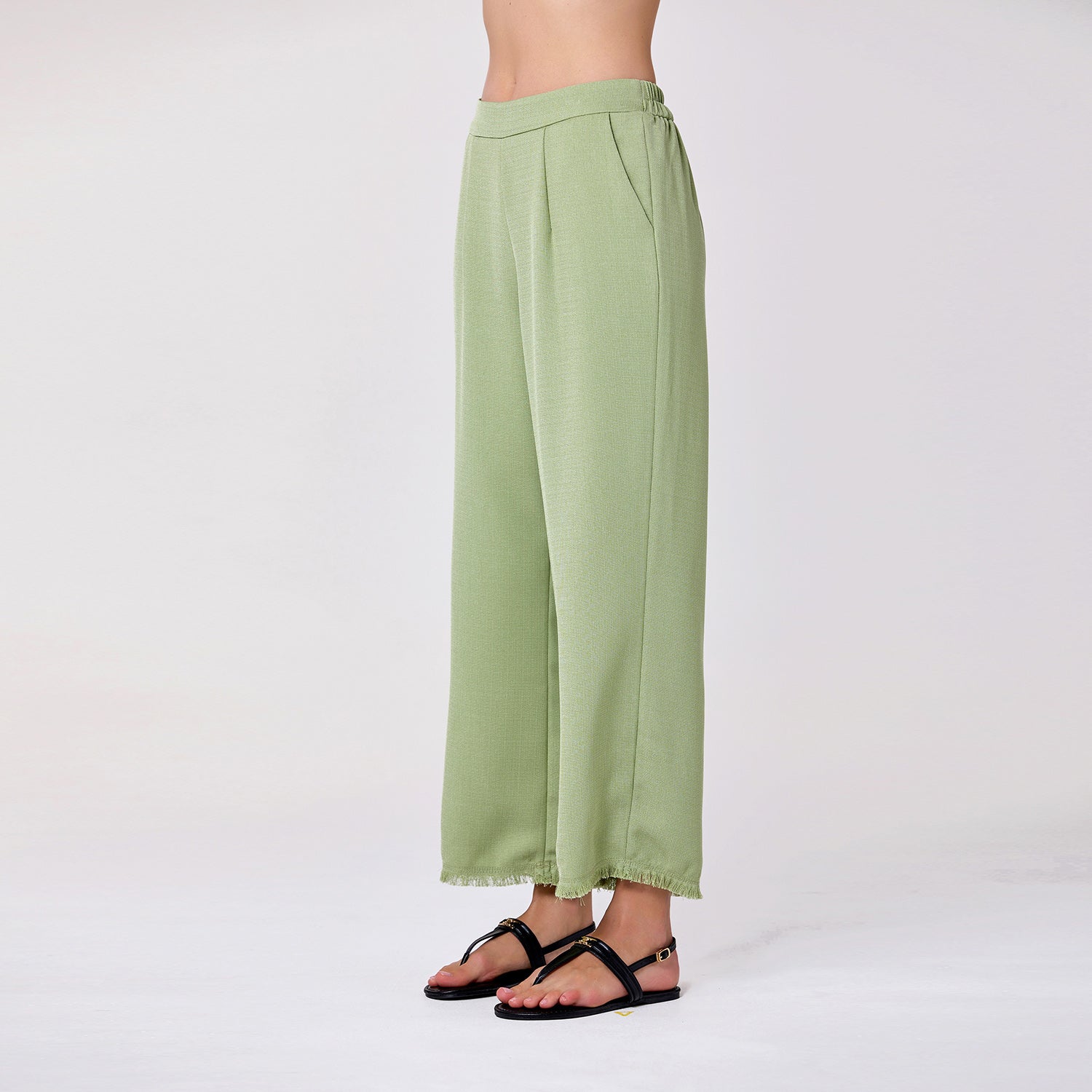 Pantalon droit en maille légère