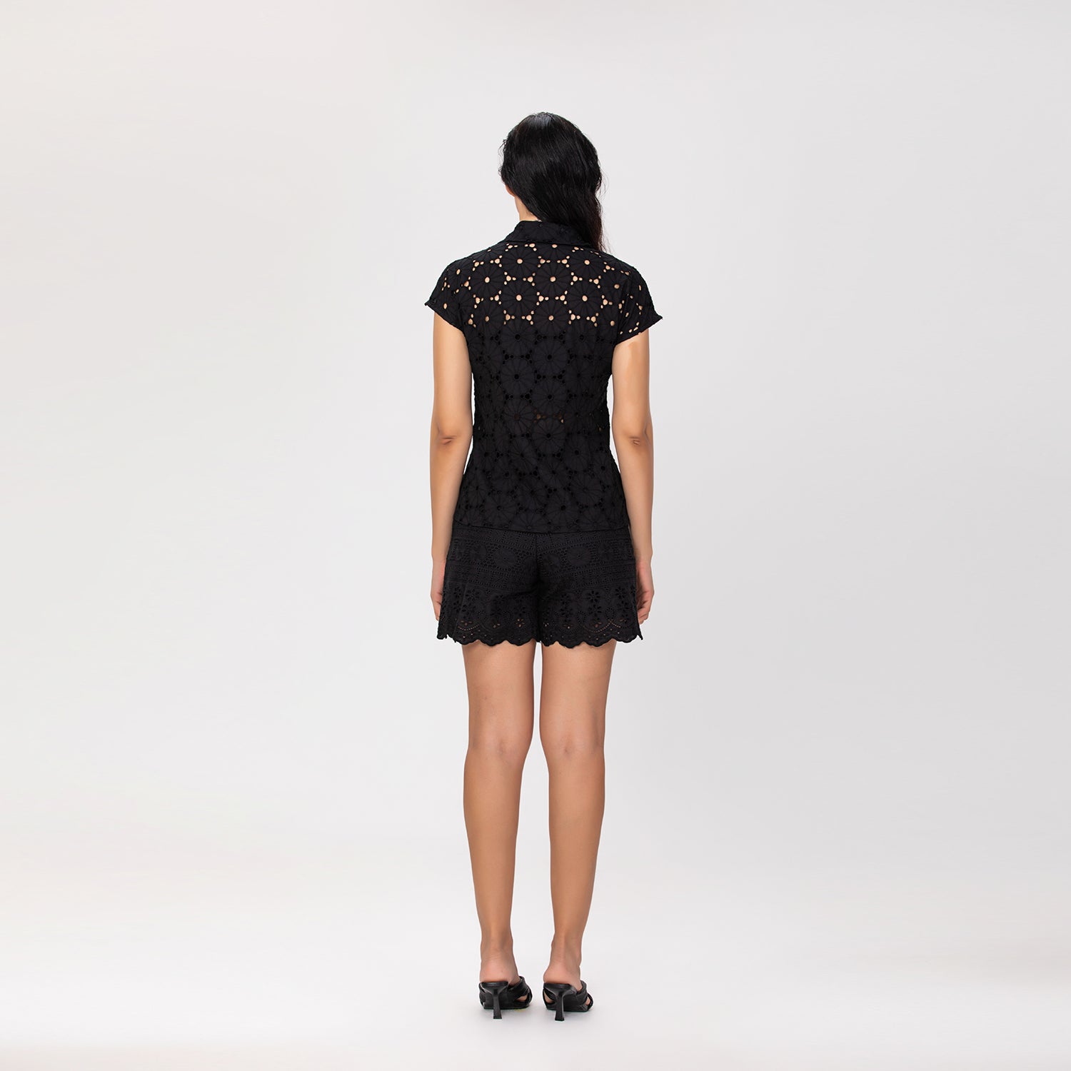 Short brodé à ourlet festonné - Smart & Joy