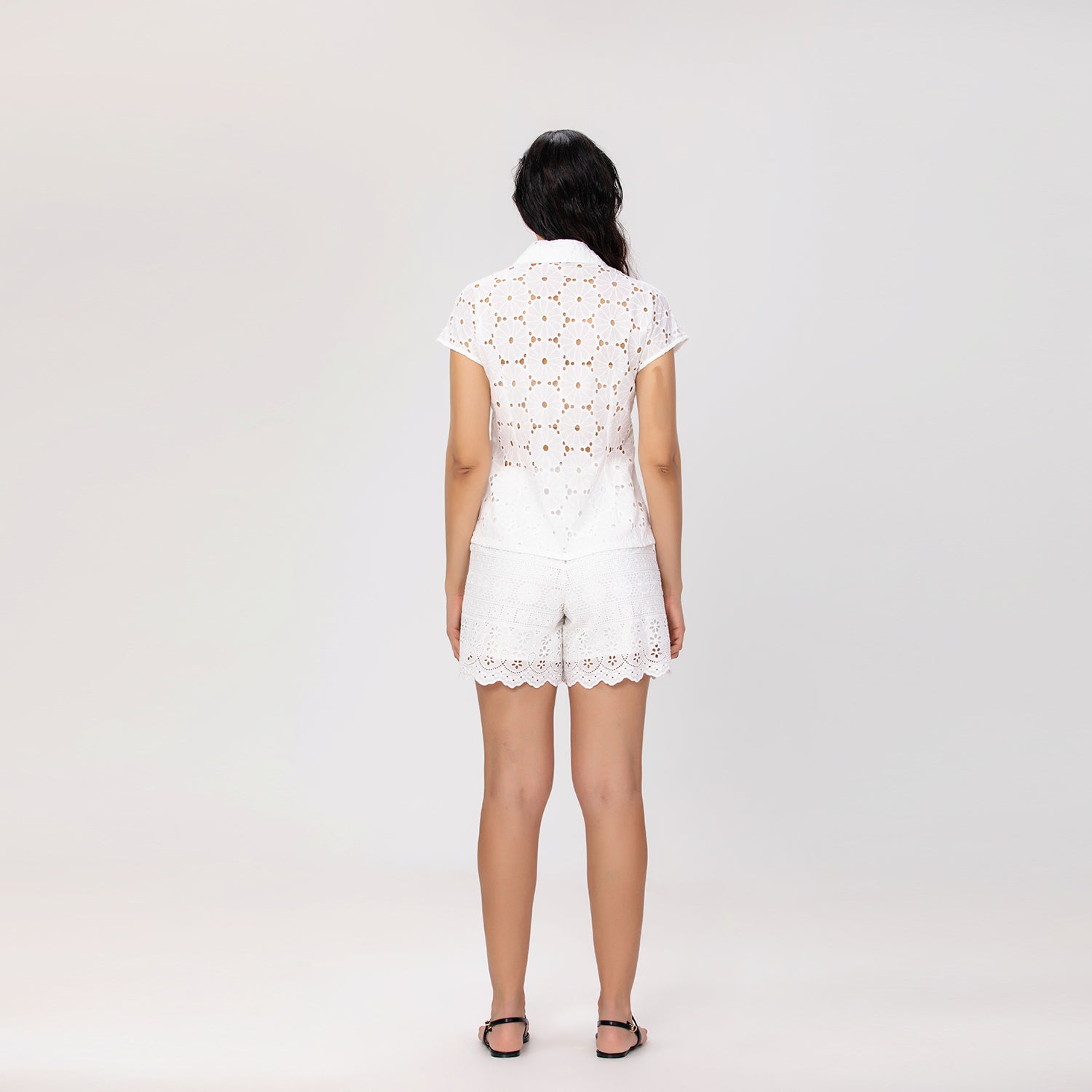 Short brodé à ourlet festonné - Smart & Joy