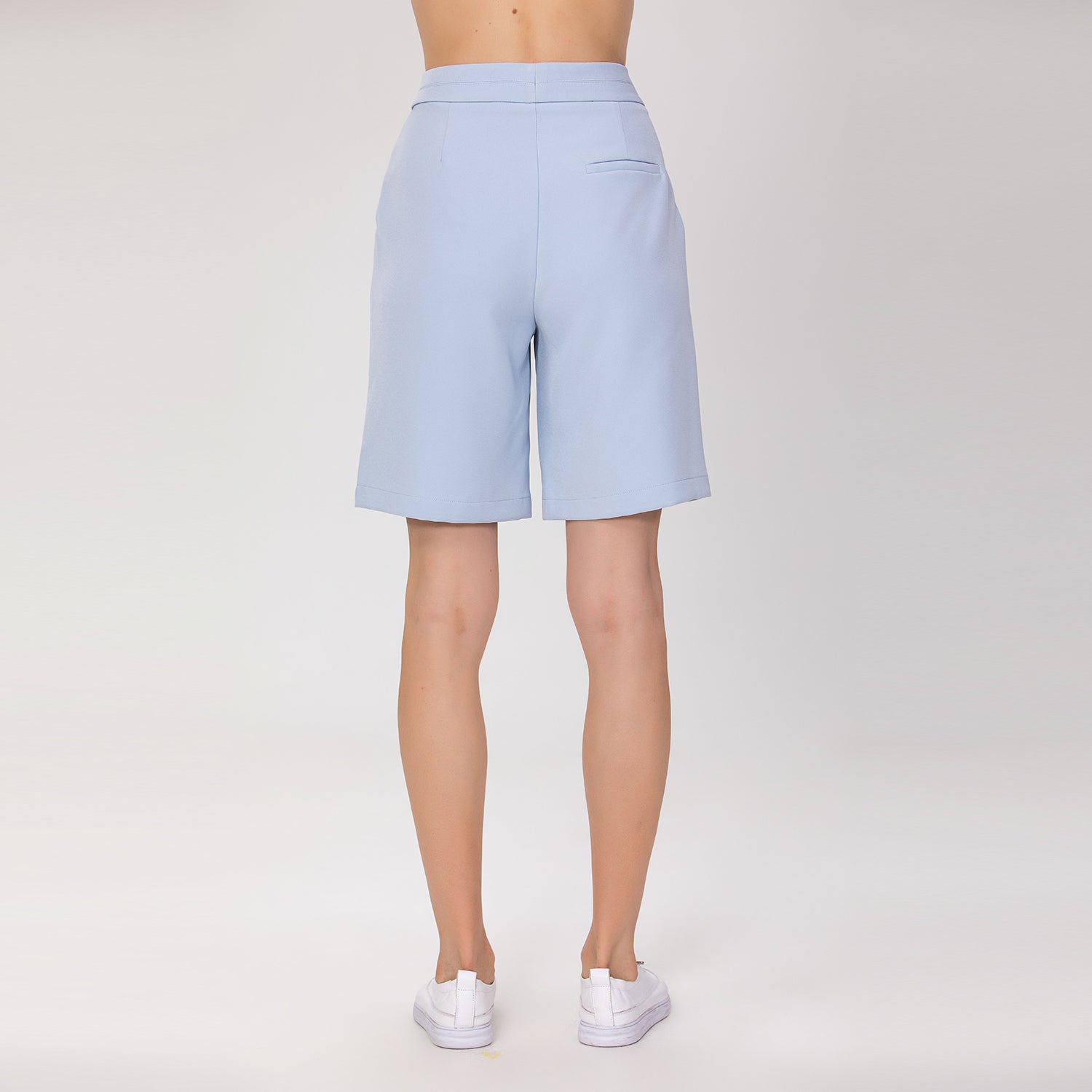 Bermuda taille haute à coupe droite