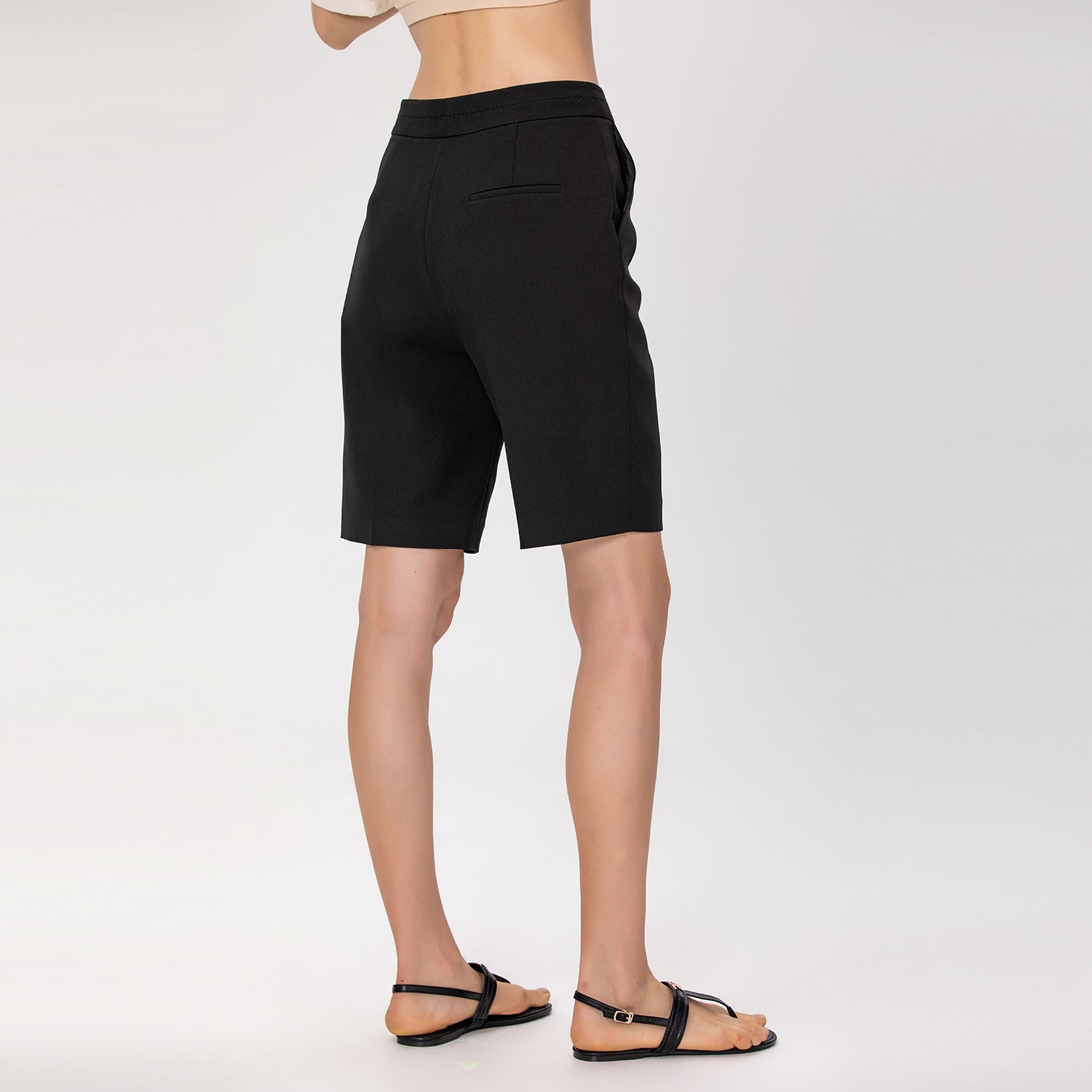 Bermuda taille haute à coupe droite