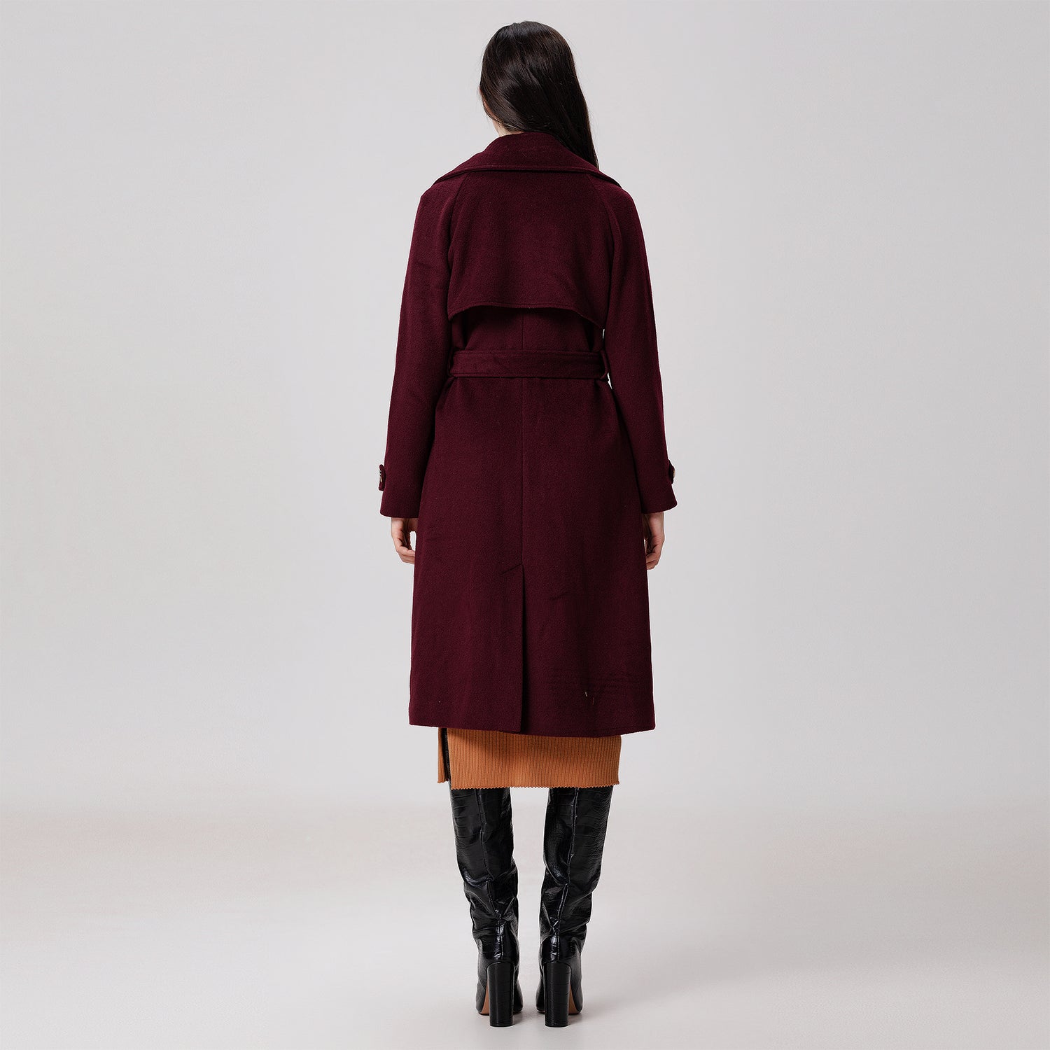 Manteau en laine à larges bas-volets