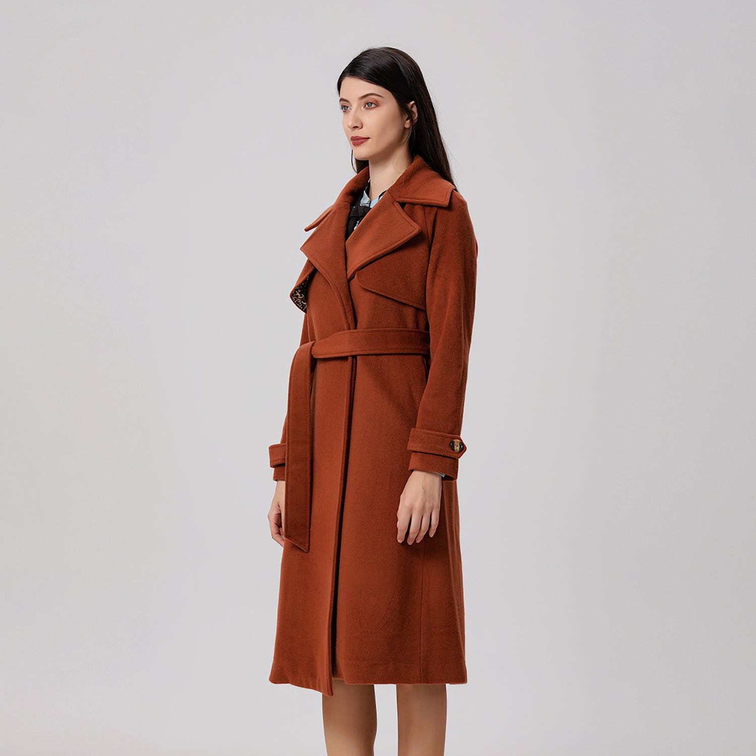 Manteau en laine à larges bas-volets