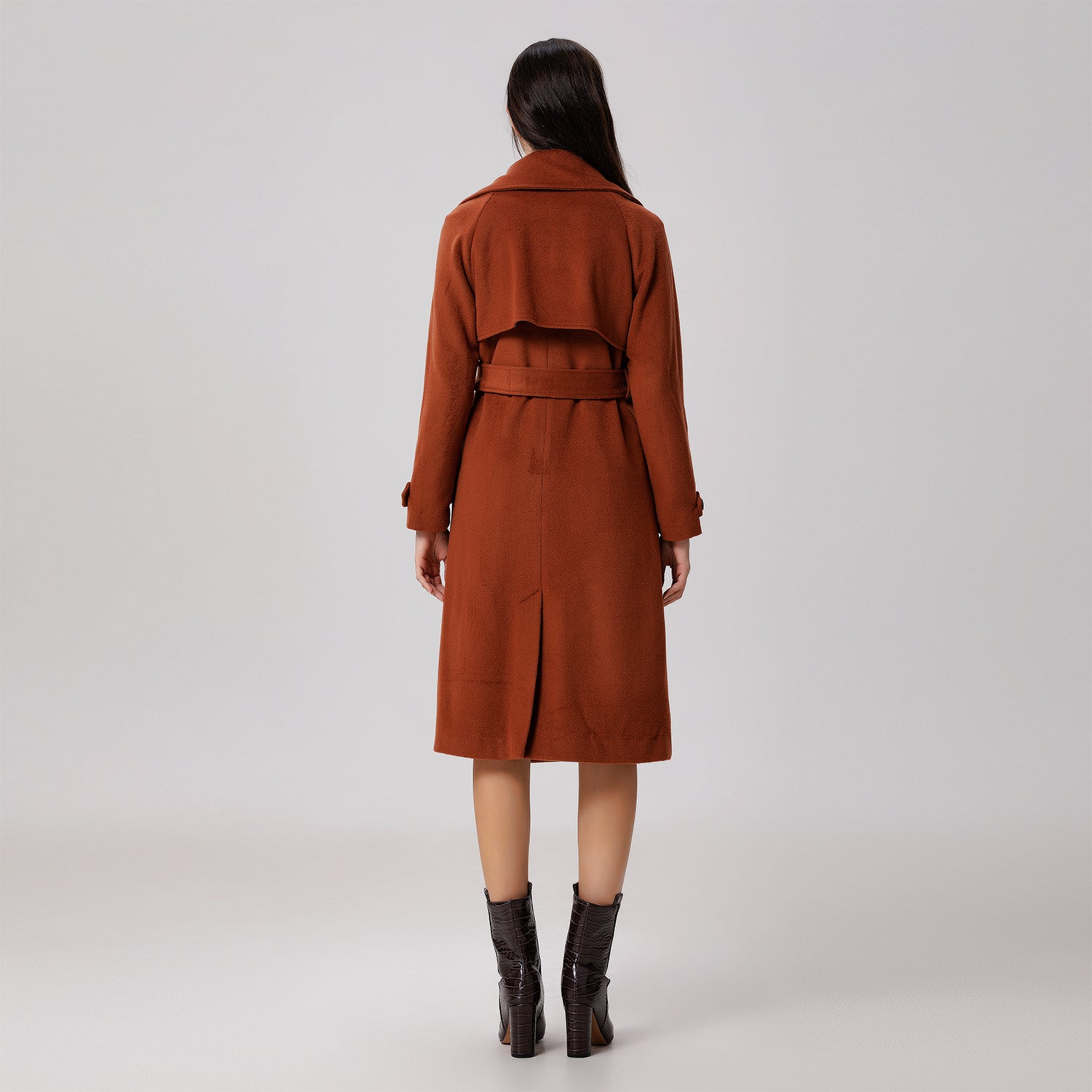 Manteau en laine à larges bas-volets