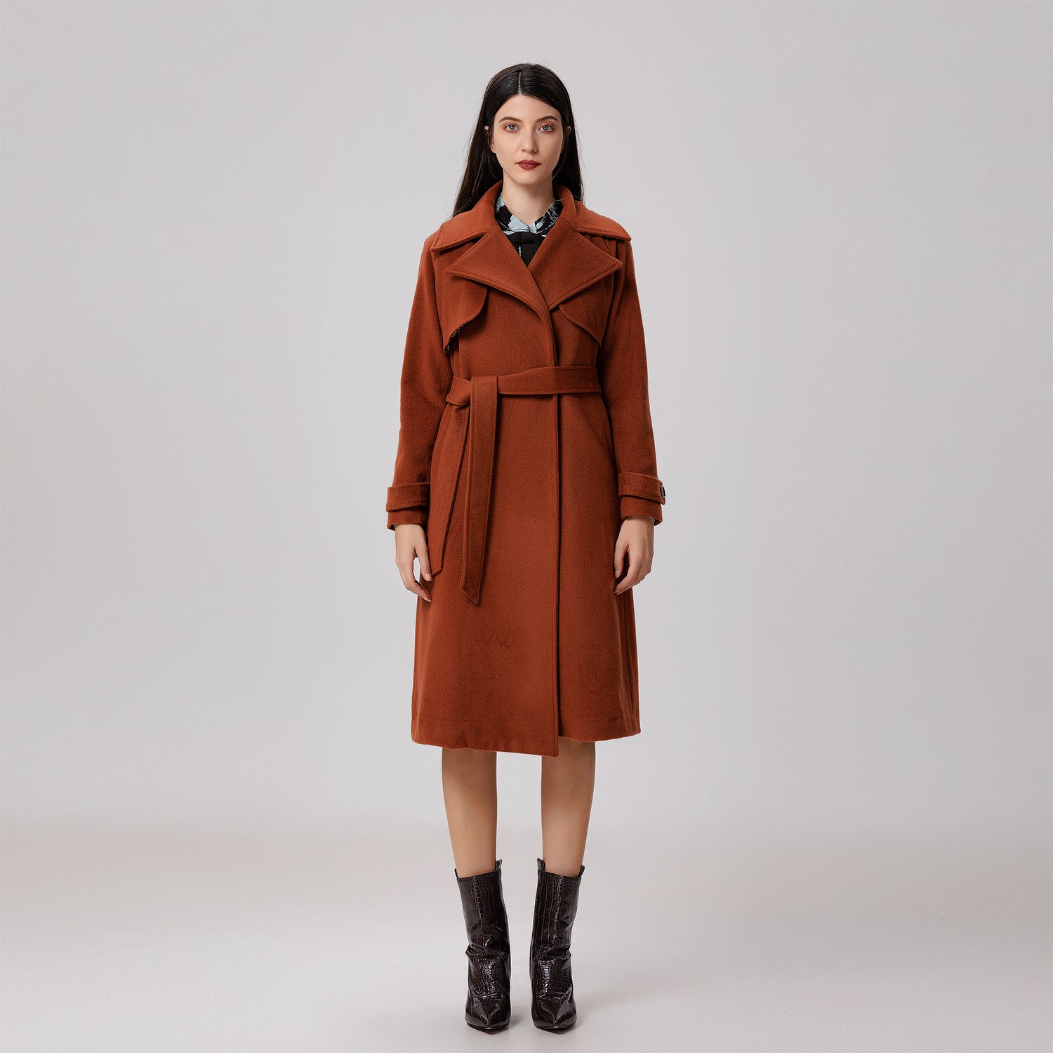Manteau en laine à larges bas-volets