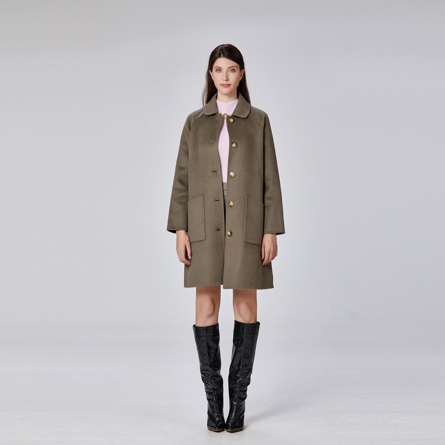 Manteau en laine minimaliste à col rond