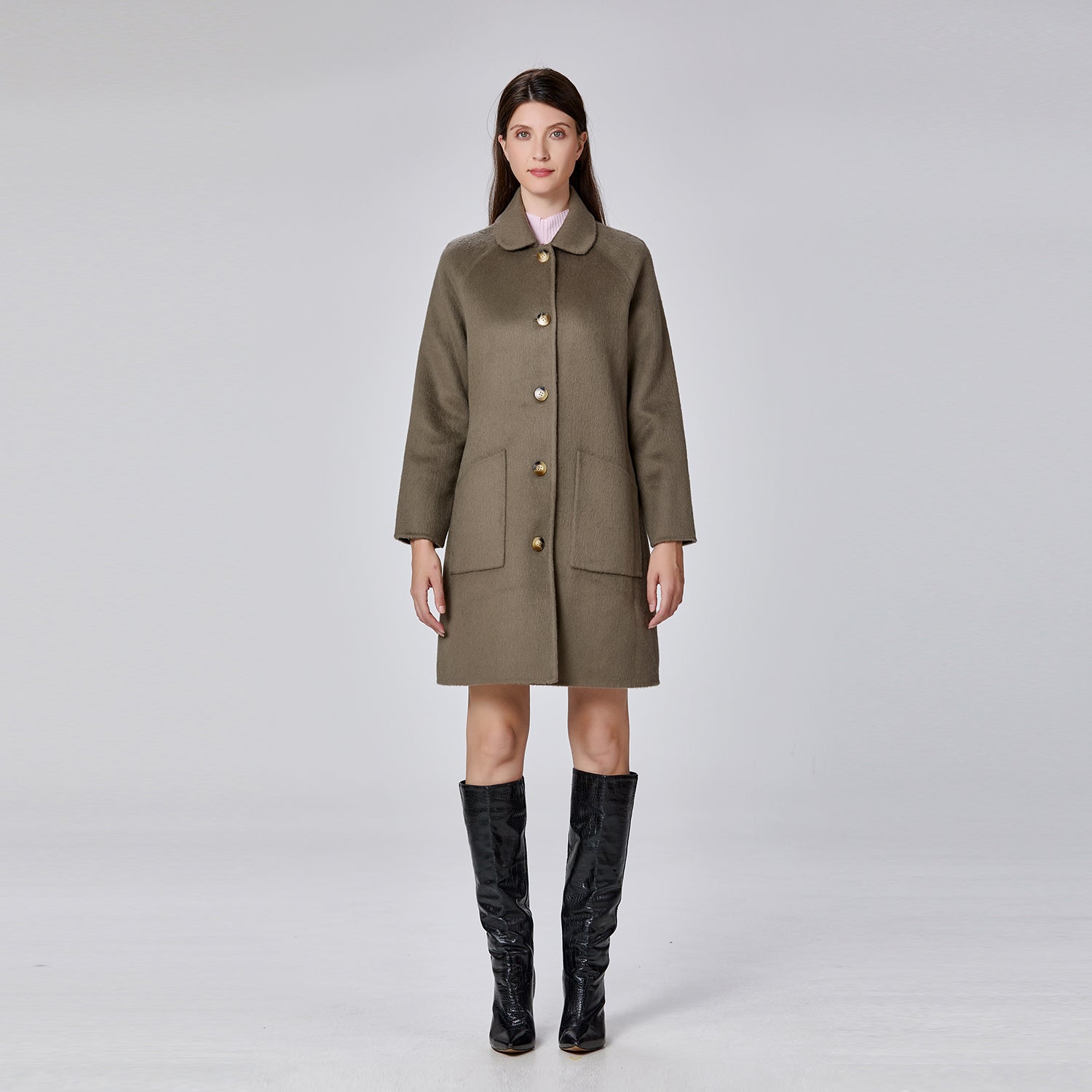 Manteau en laine minimaliste à col rond