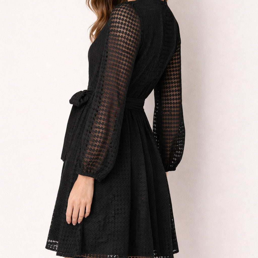 Robe Courte Cache-Cœur en Dentelle Texturée - Smart & Joy