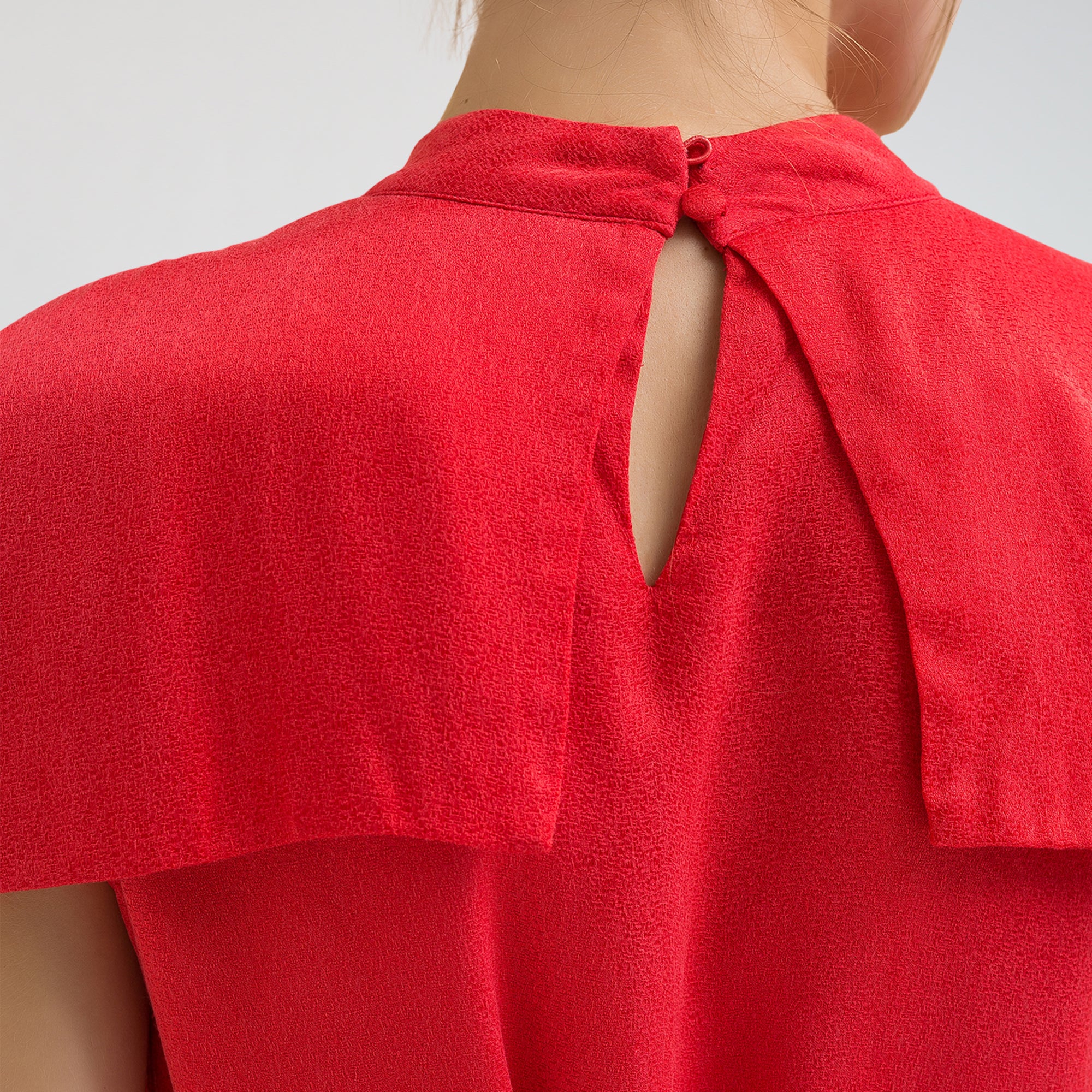 Robe mi-longue asymétrique ample