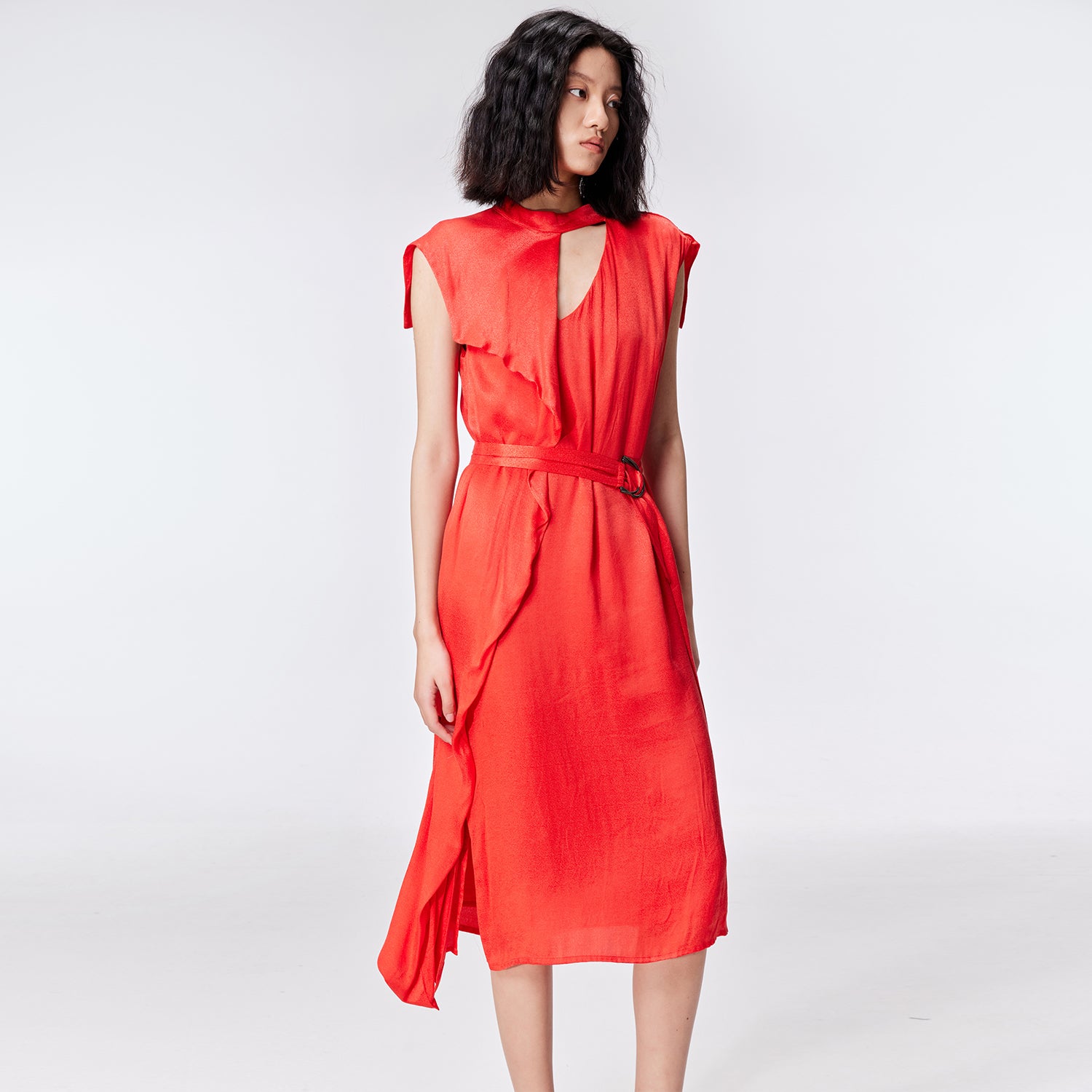 Robe mi-longue asymétrique ample