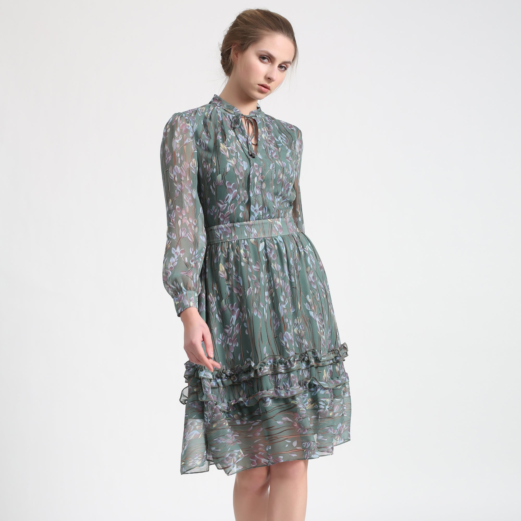 Robe-blouse évasée mi-longue imprimé feuille