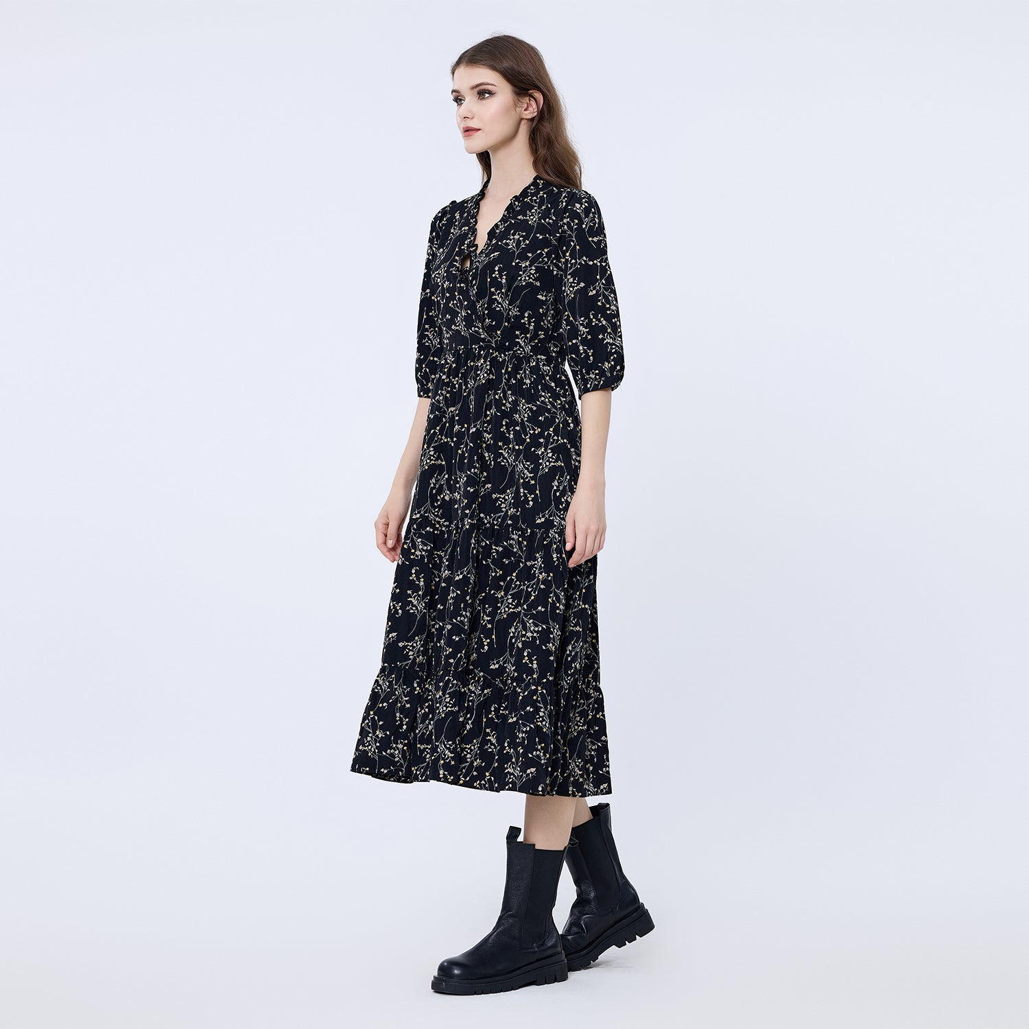 Robe cœur croisé imprimée à encolure volantée