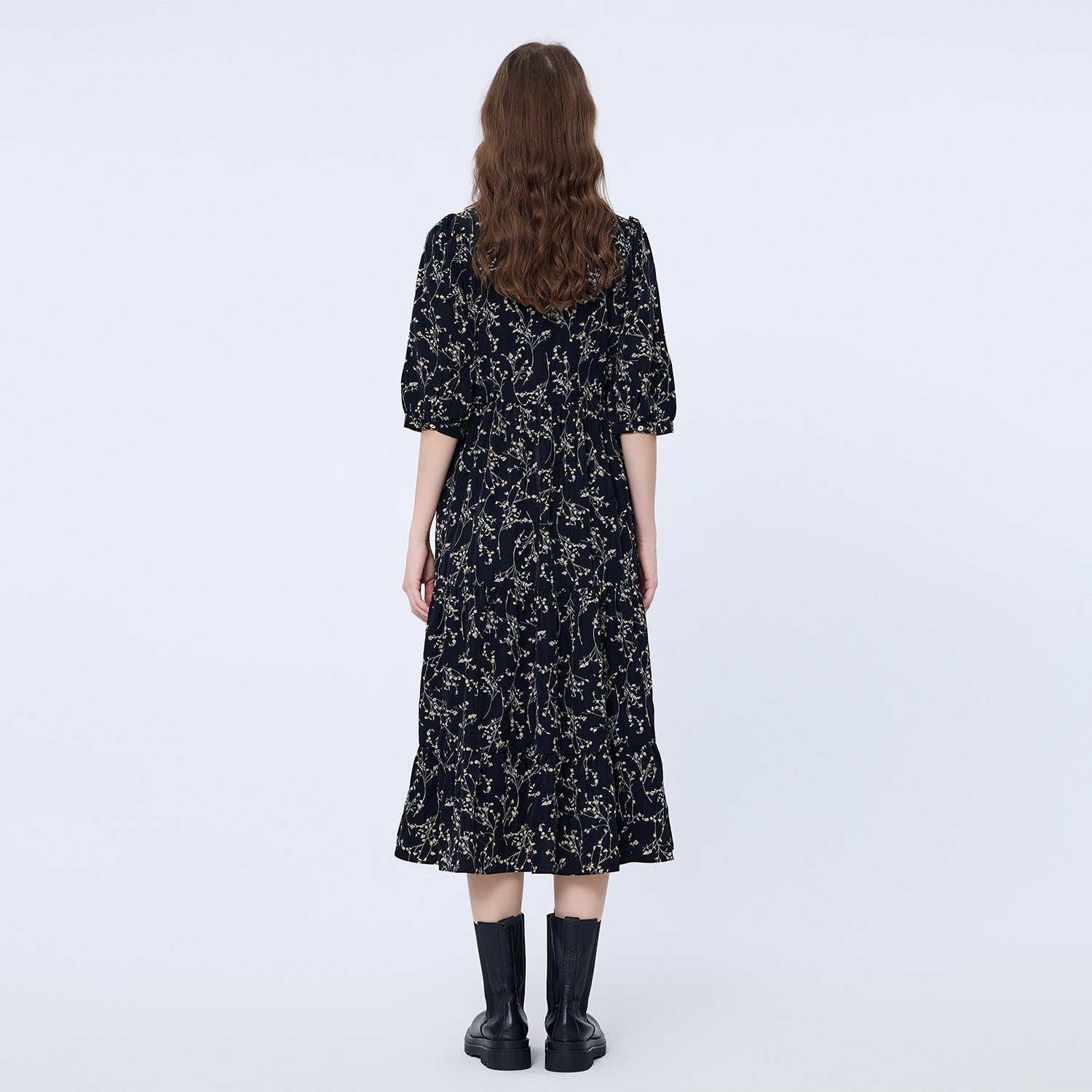 Robe cœur croisé imprimée à encolure volantée