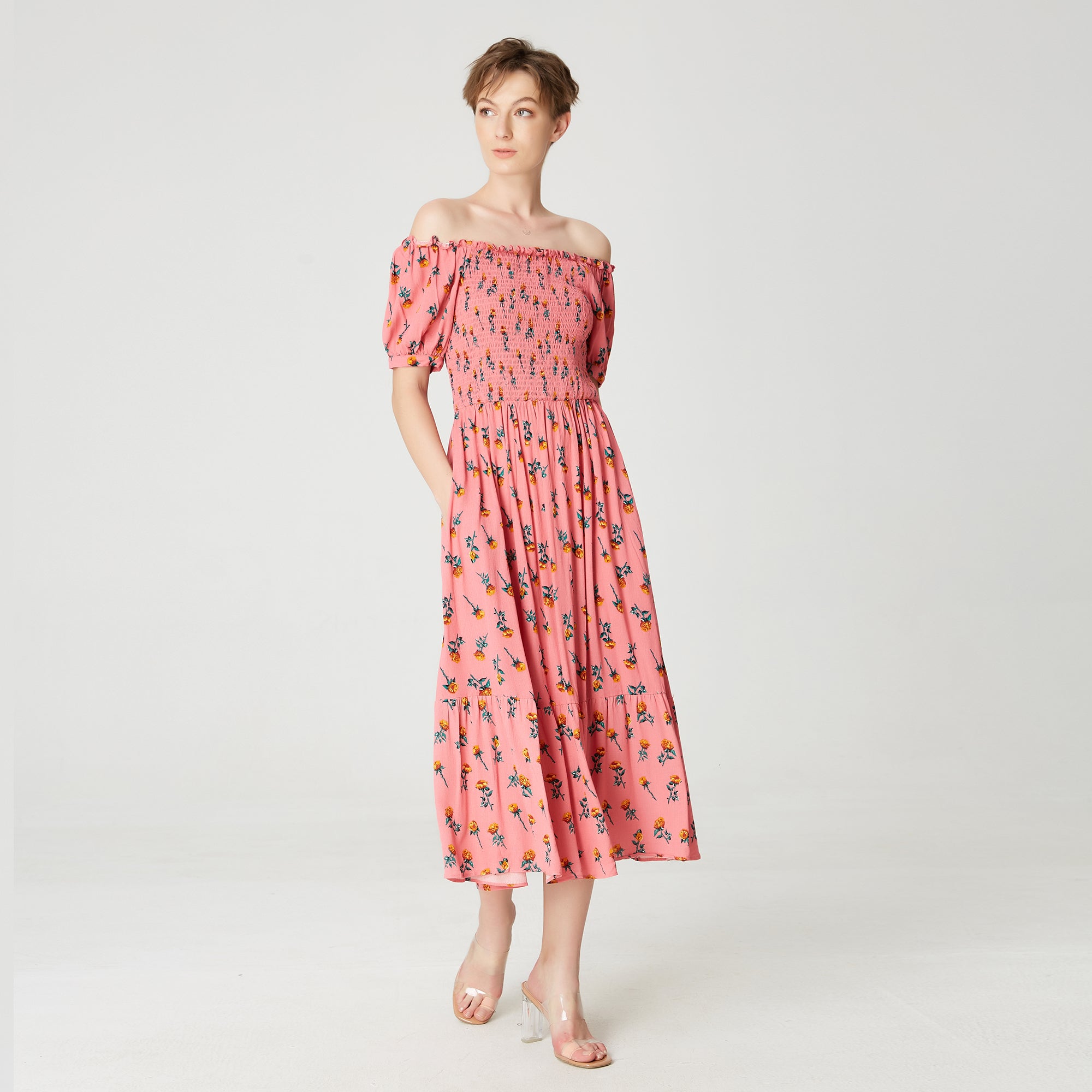 Robe smockée évasée à col carré et imprimé floral