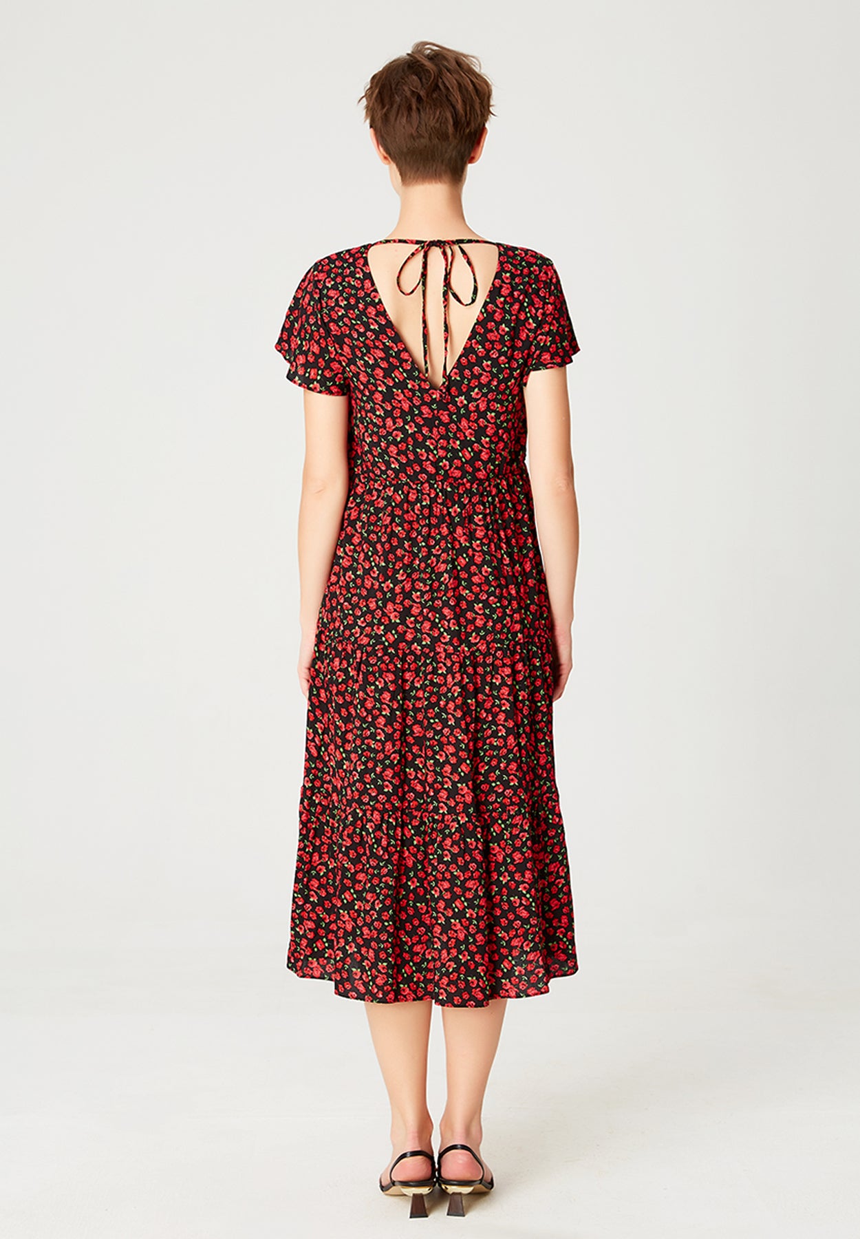 Robe tunique ample à imprimé floral et échancrure dos