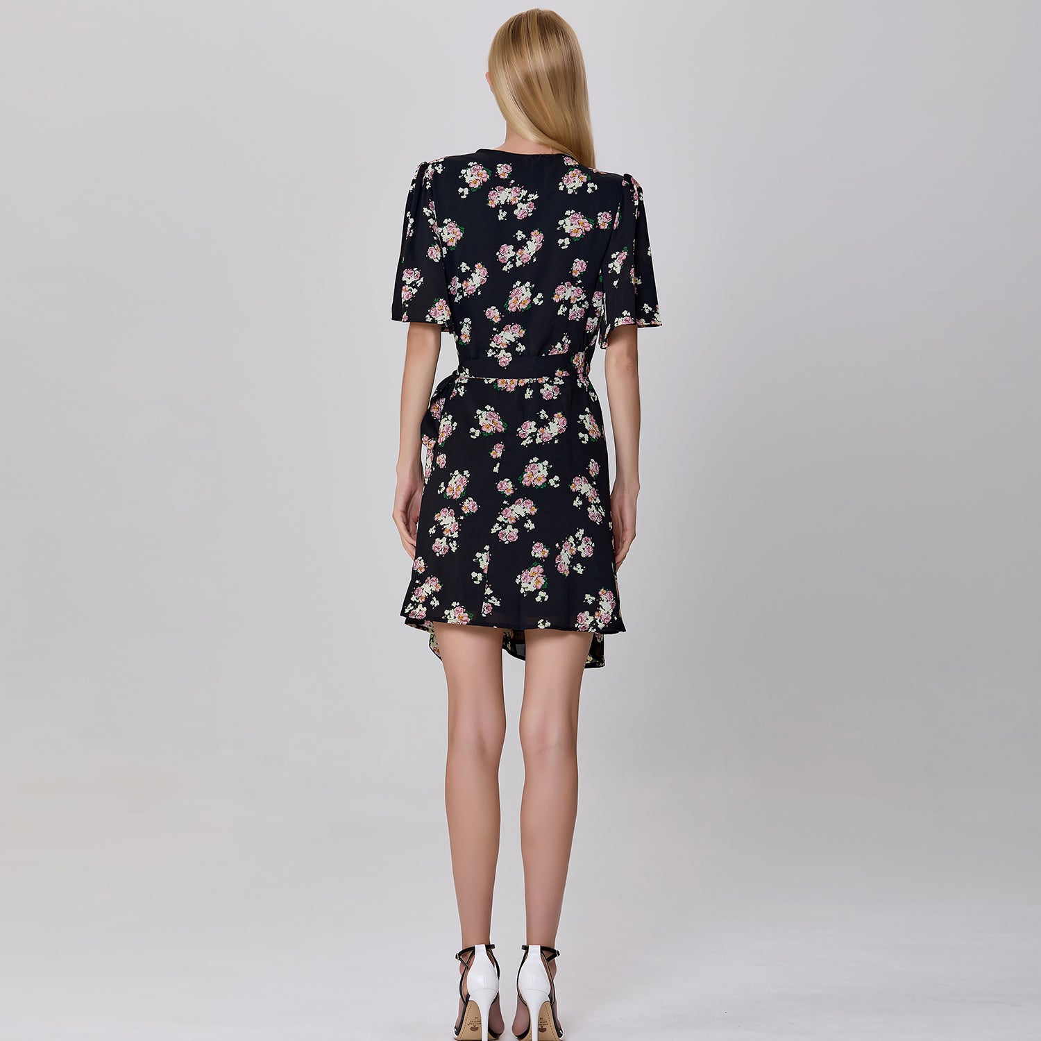 Robe courte portefeuille à imprimé floral