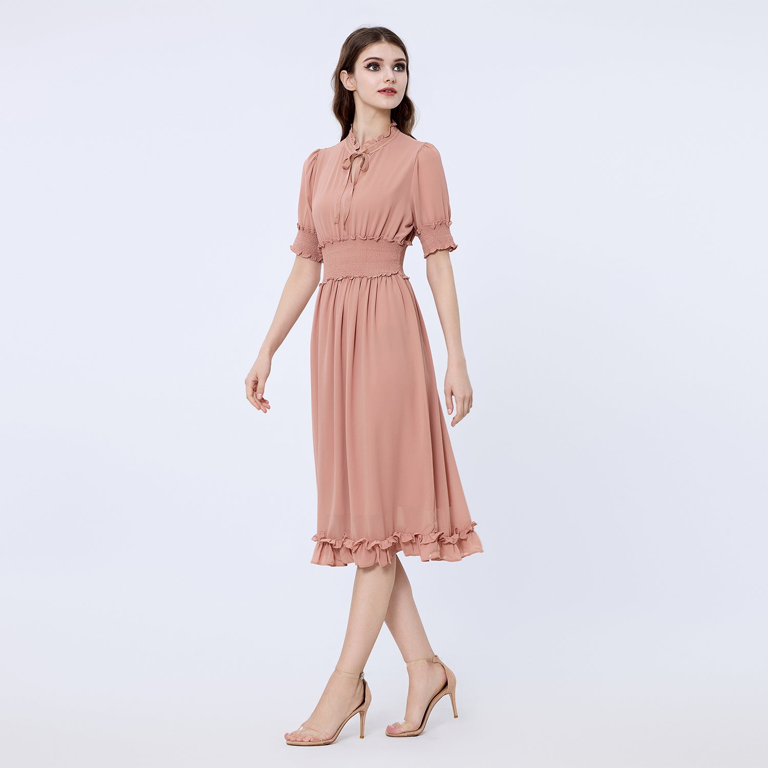 Robe mousseline à smocks et petits volants