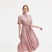Robe-blouse brodée en coton