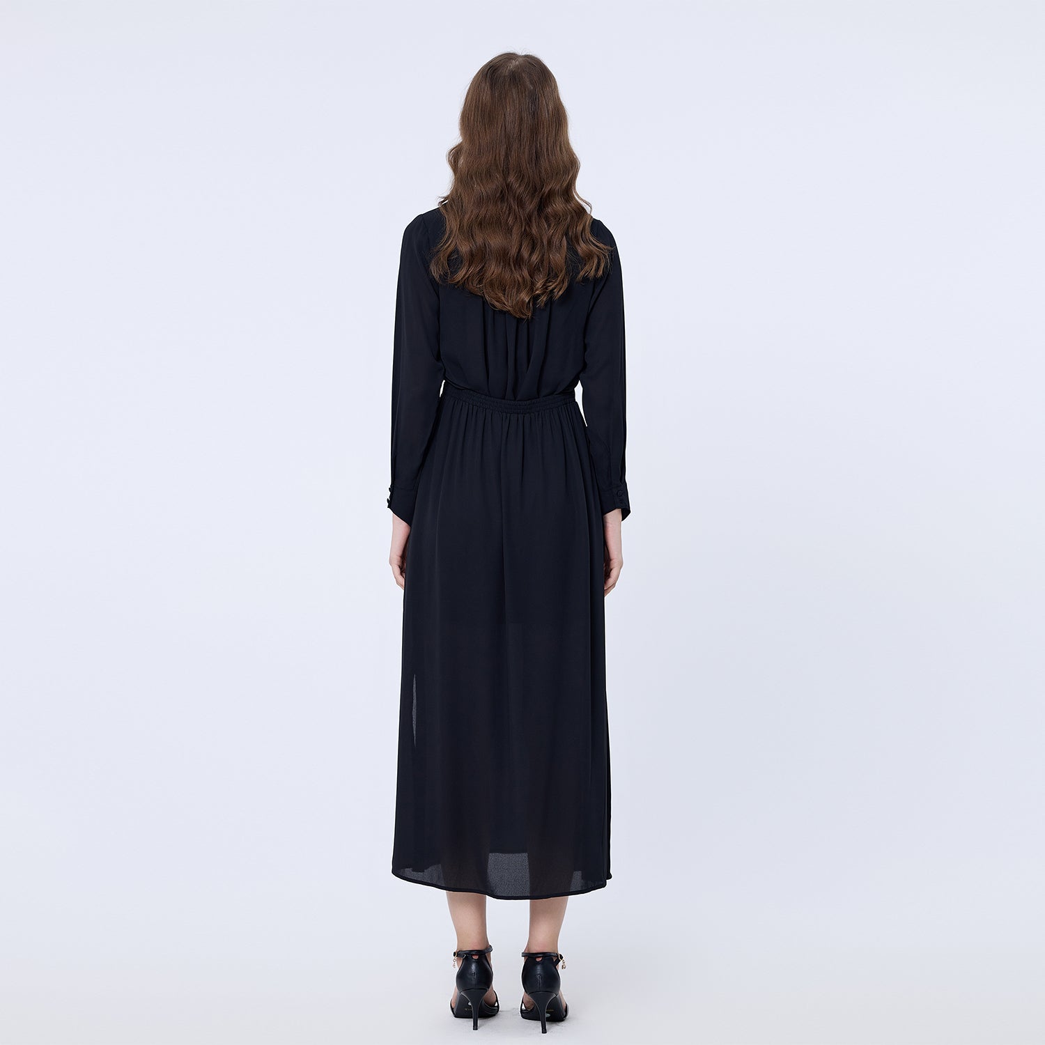 Longue robe blouse encolure V