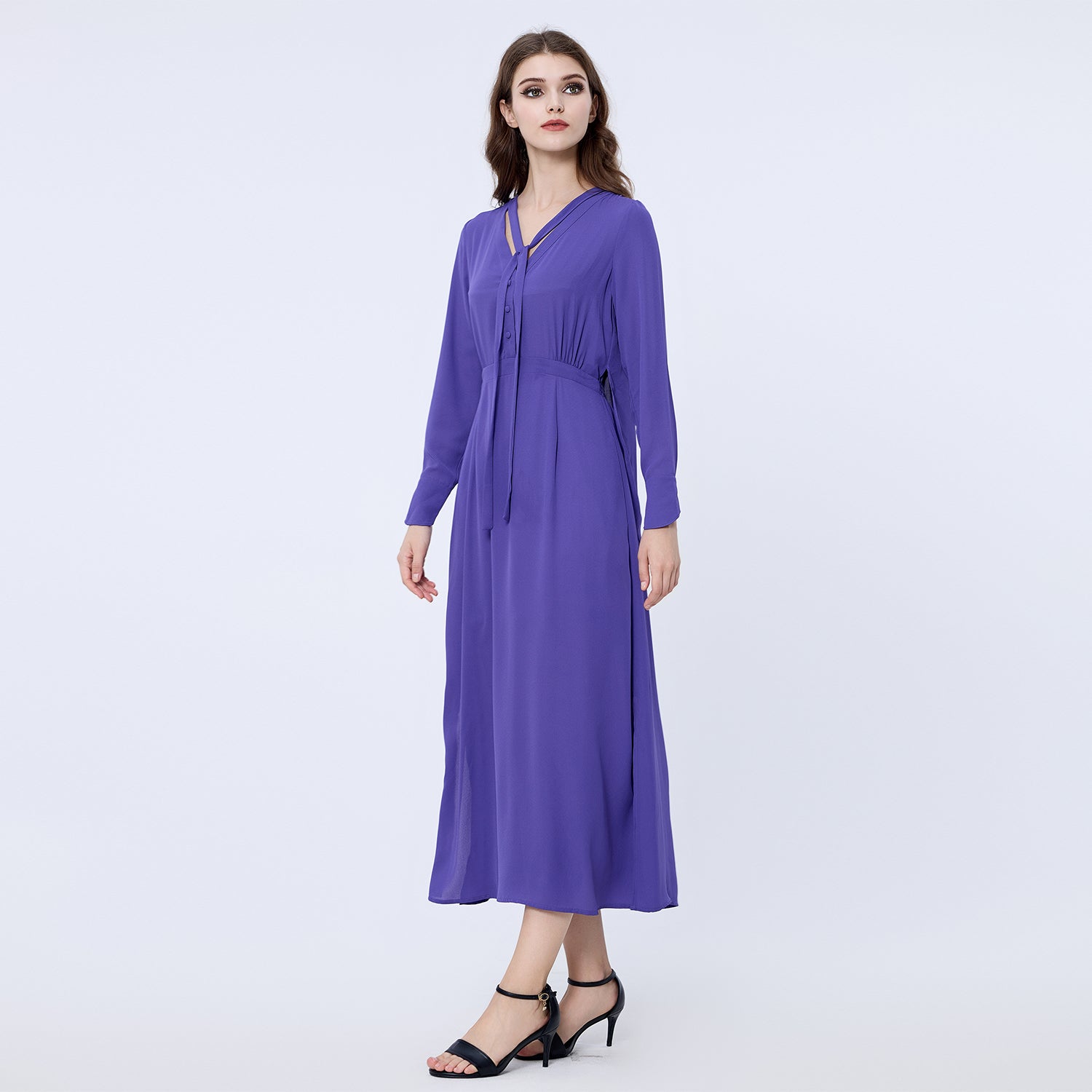 Longue robe blouse encolure V