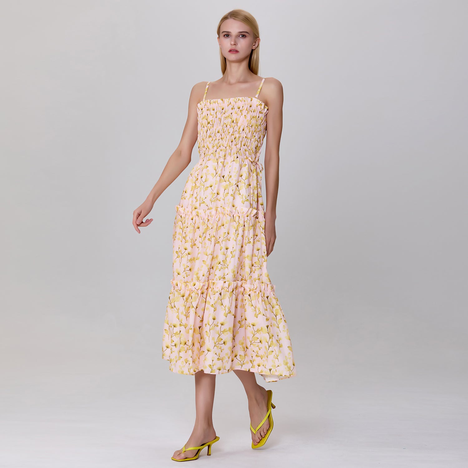 Robe de cocktail bustier à imprimé à empiècements superposés