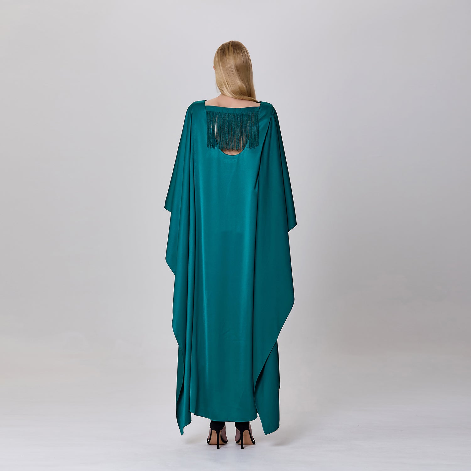 Robe longue caftan en satin