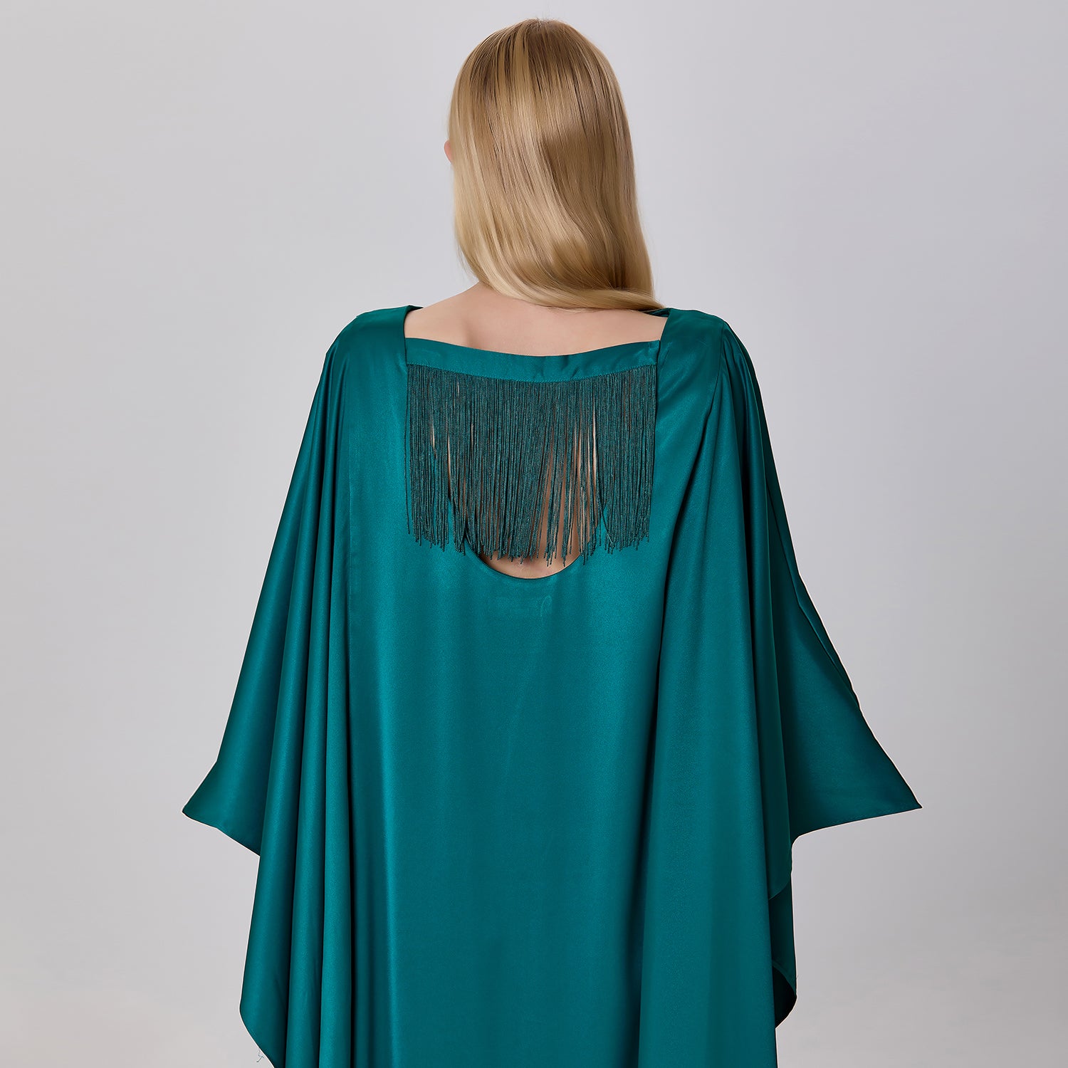 Robe longue caftan en satin