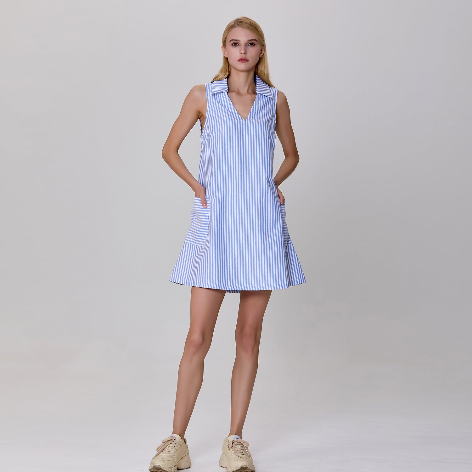 Mini robe trapèze minimaliste à rayures