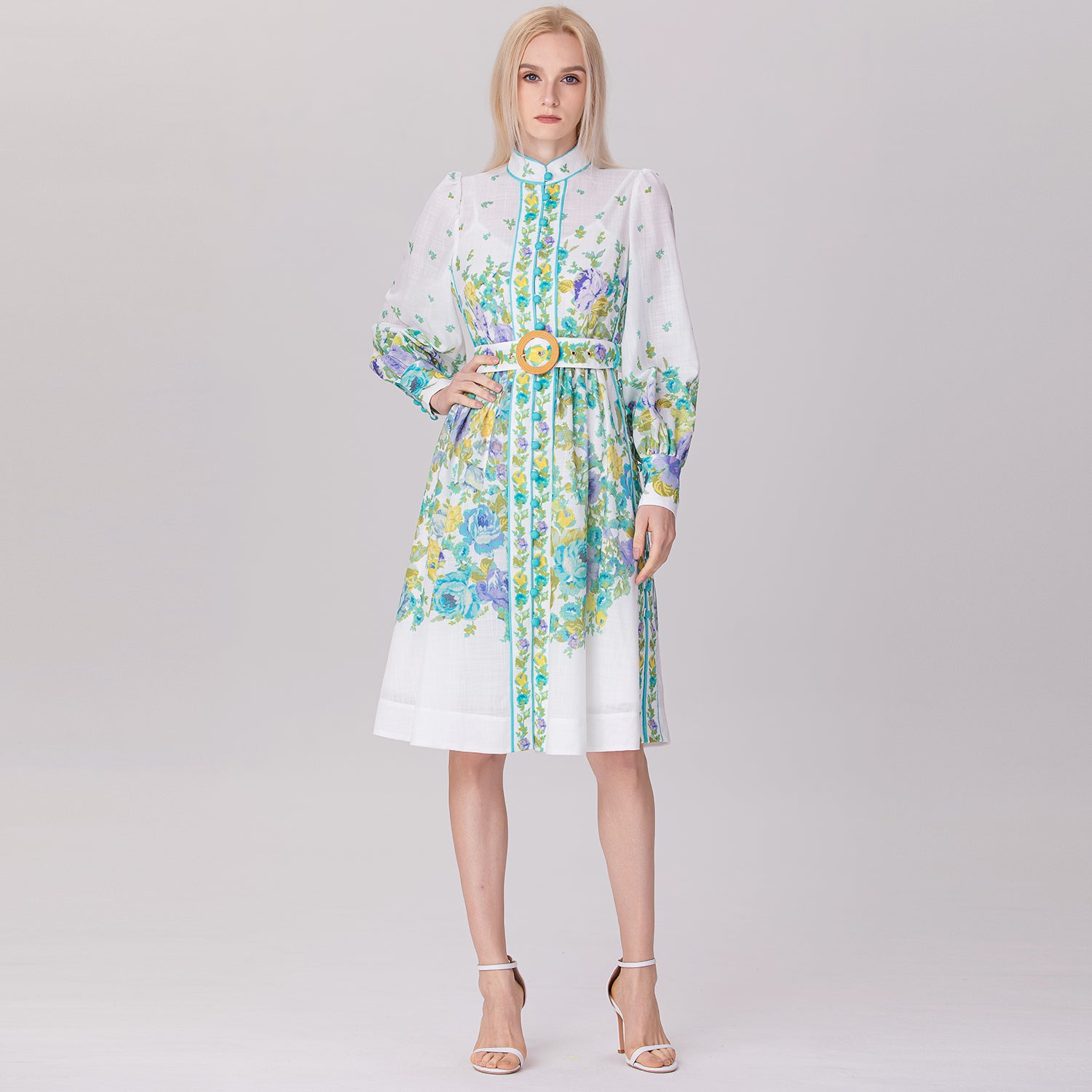 Robe mi-longue à imprimé floral placé
