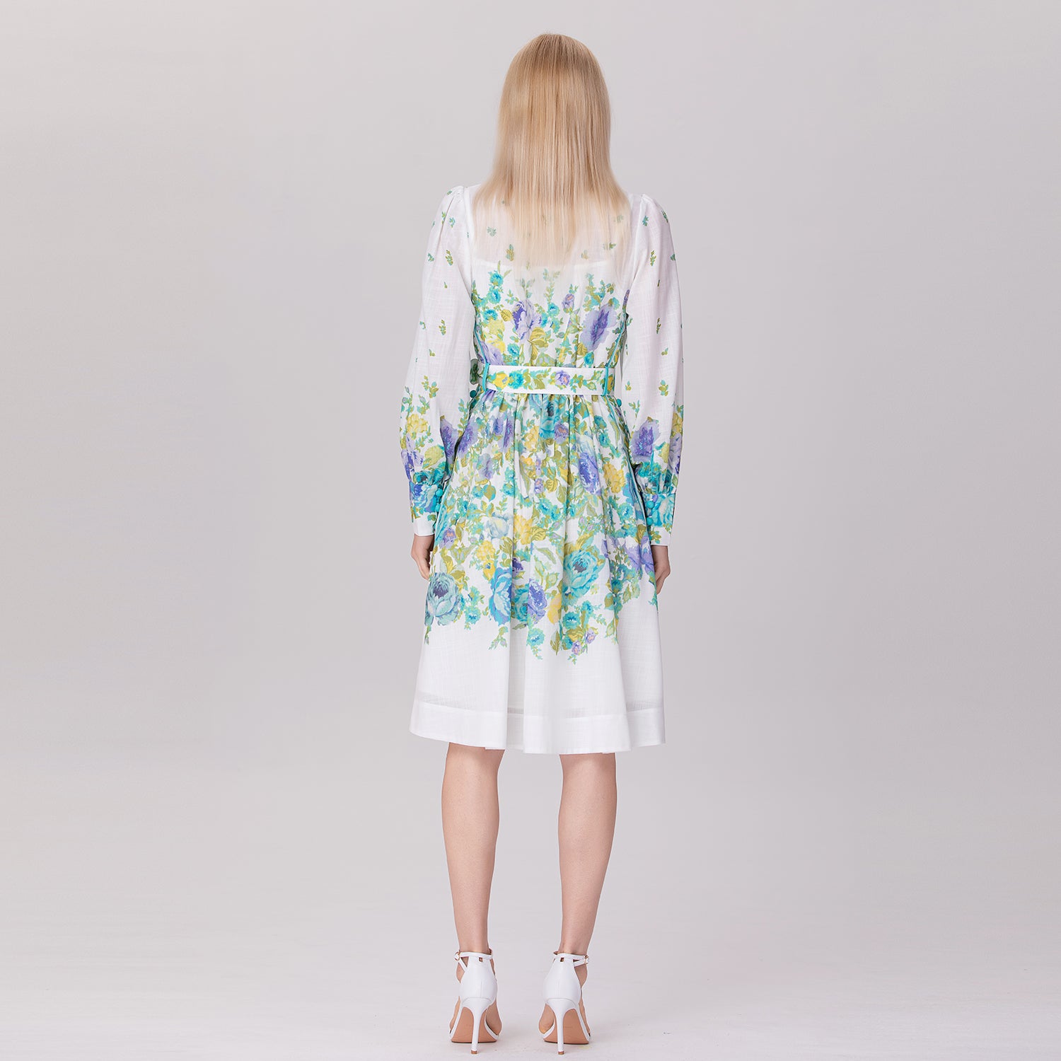 Robe mi-longue à imprimé floral placé