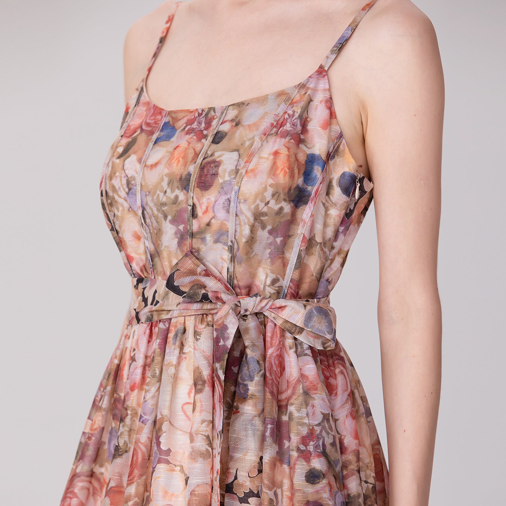 Robe organza à bretelles et  à imprimé fleuri