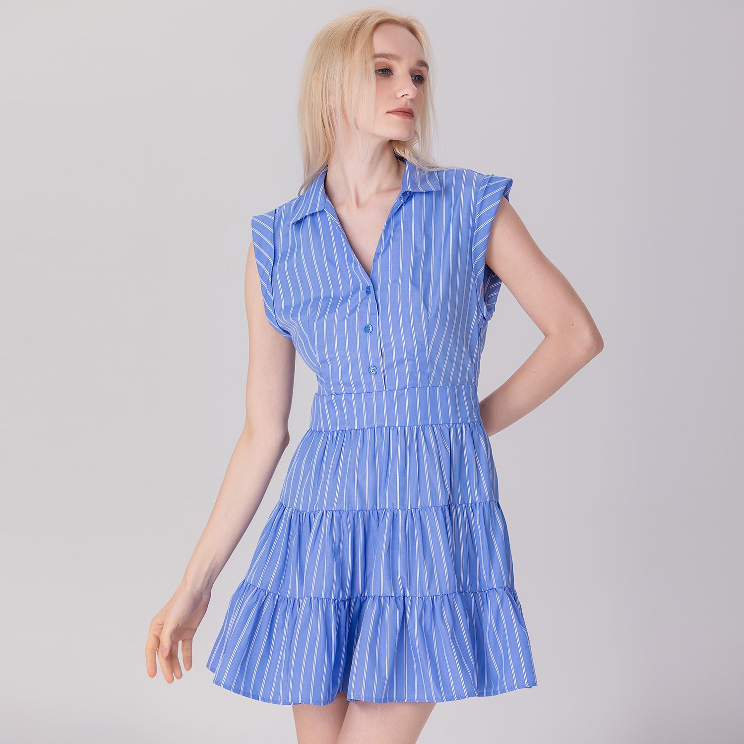 Robe-chemise courte rayée à panneaux