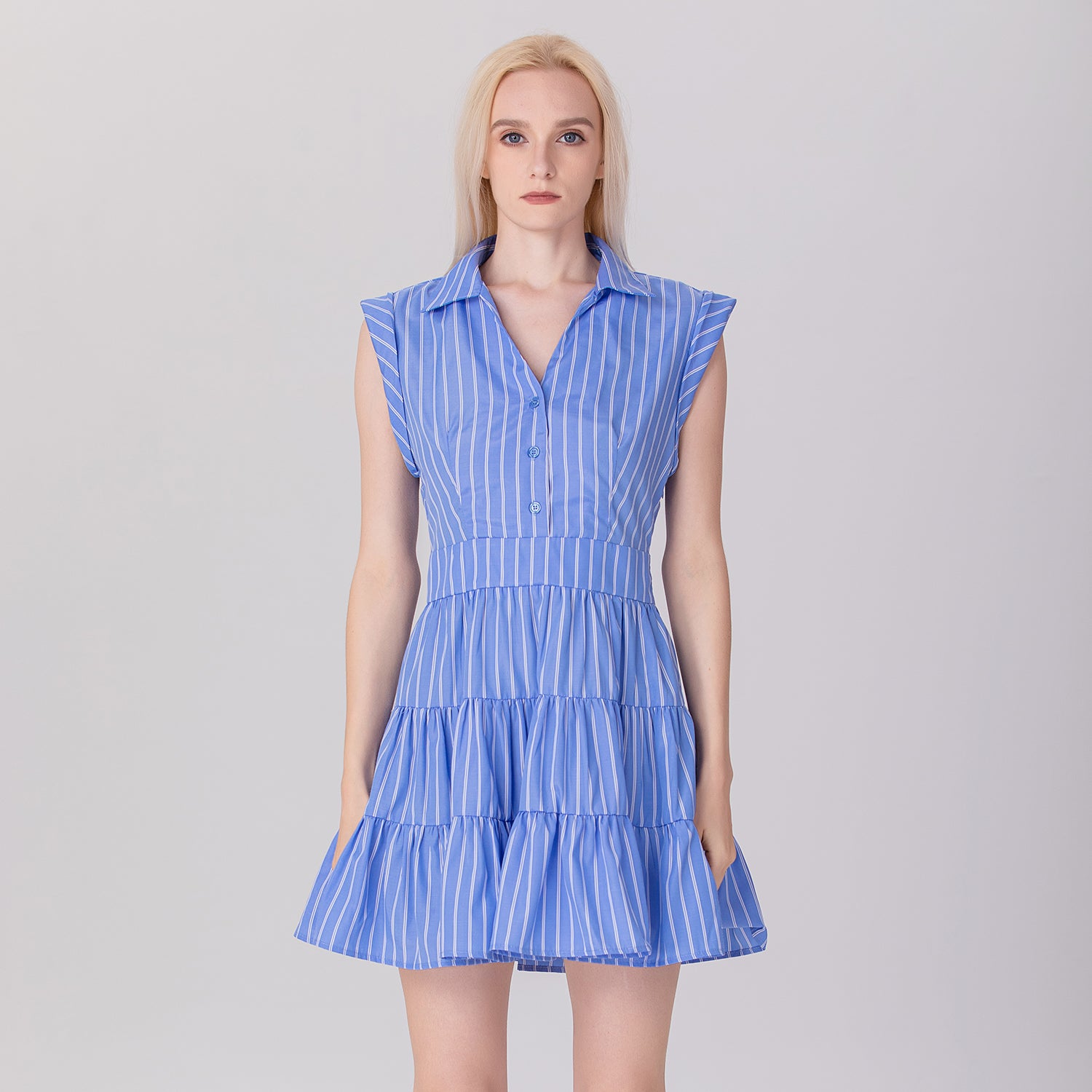 Robe-chemise courte rayée à panneaux
