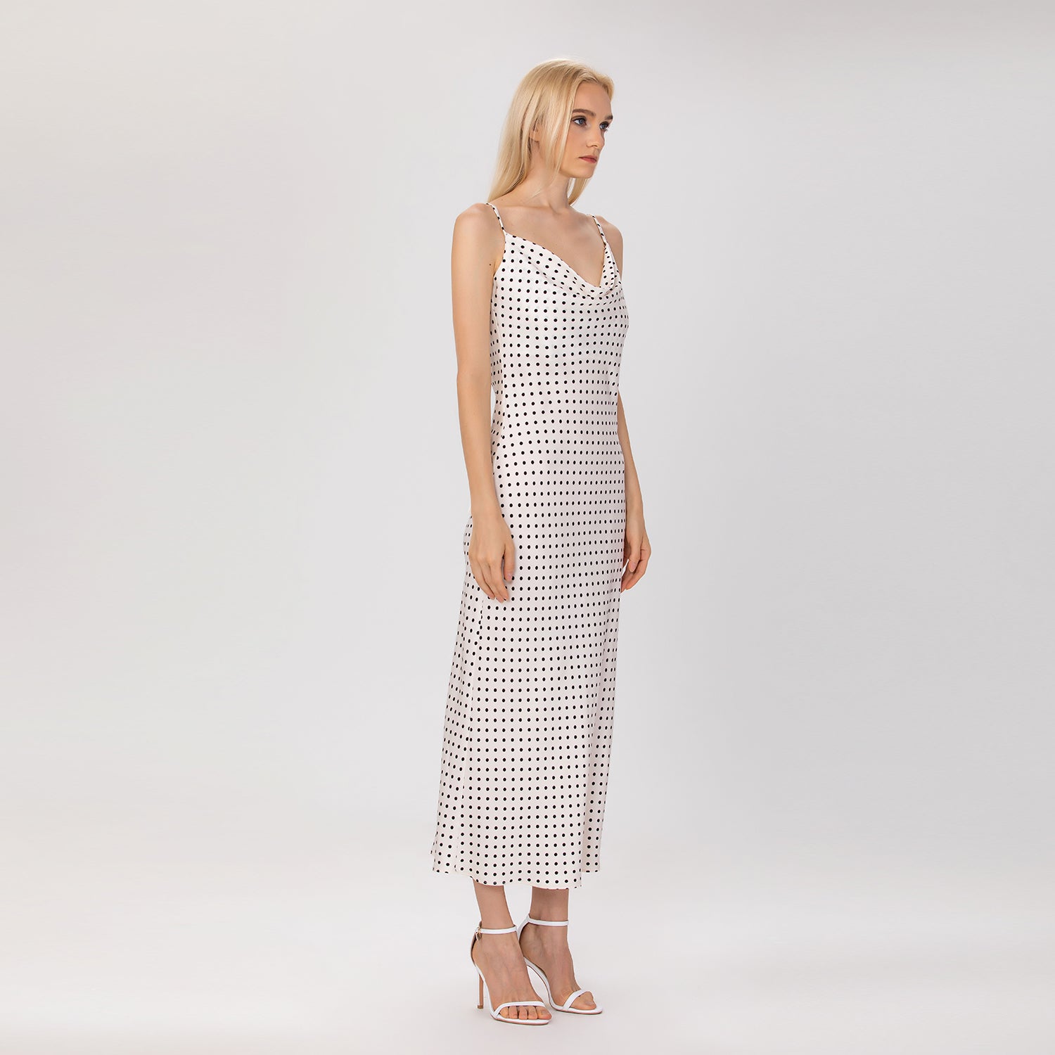 Robe à bretelles en satin à pois - Smart & Joy