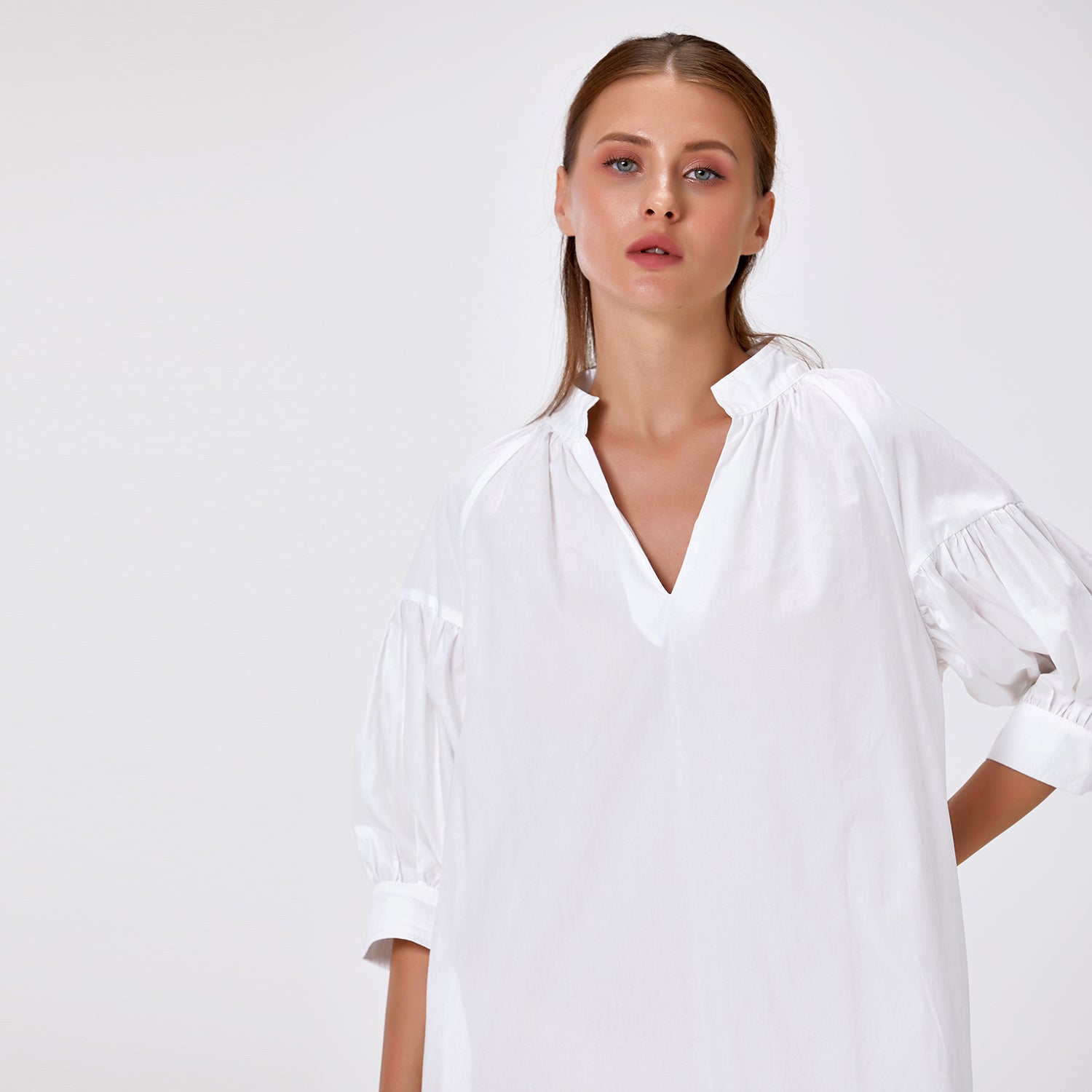 Robe en coton à manches bouffantes