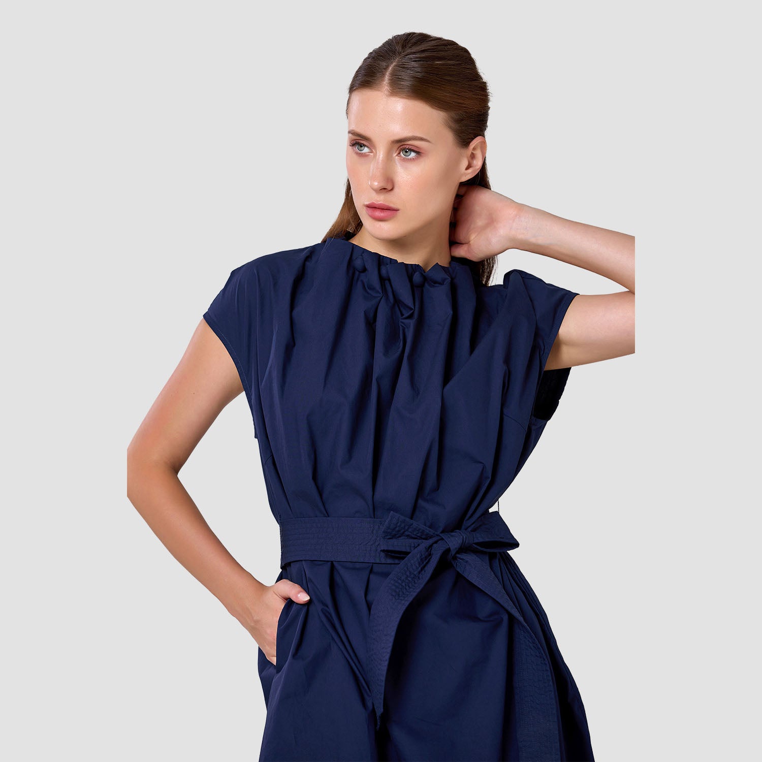 Robe à encolure froncée et ceinture nouée - Smart & Joy