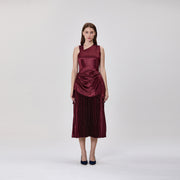 Mini-robe plissée asymétrique en satin