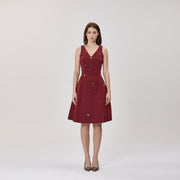 Robe mi-longue à encolure en V ornée de cristaux