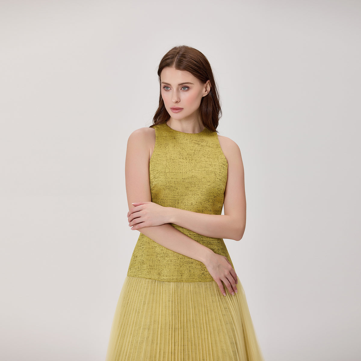 Robe midi plissée et vaporeuse